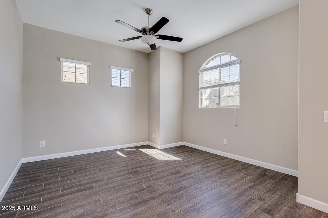 1367 S COUNTRY CLUB Drive 1322
