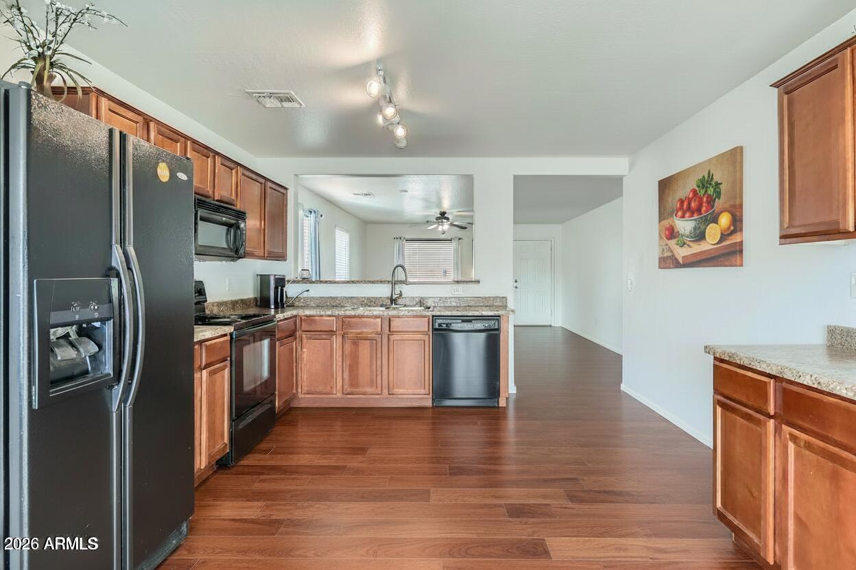 25763 W SATELLITE Lane