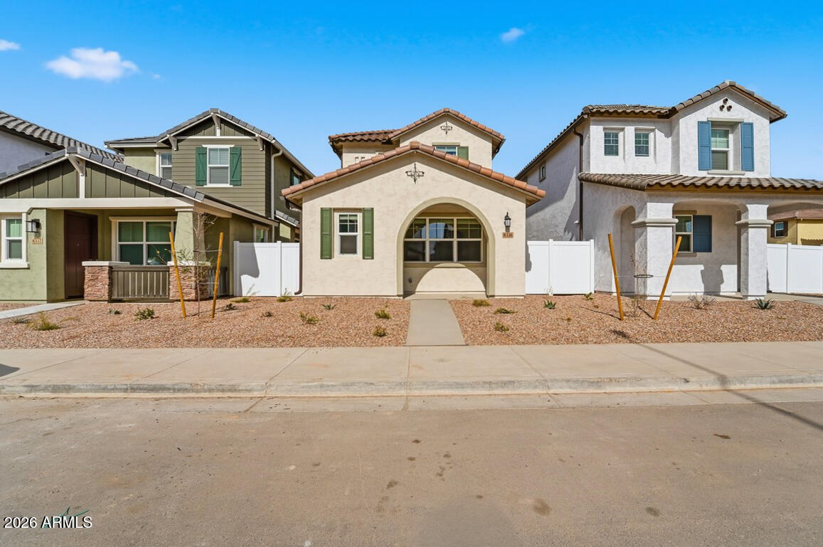 8336 E Petterson Avenue