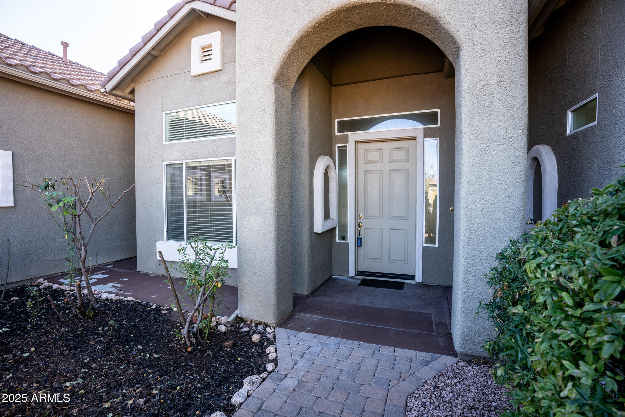 900 S DISTANT HILL Court