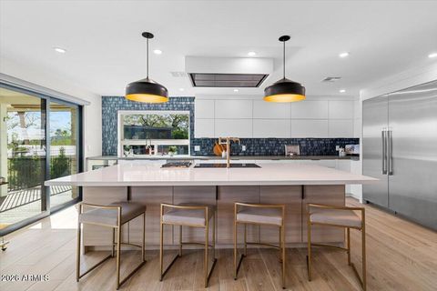15615 N 8TH Place Phoenix AZ 85022