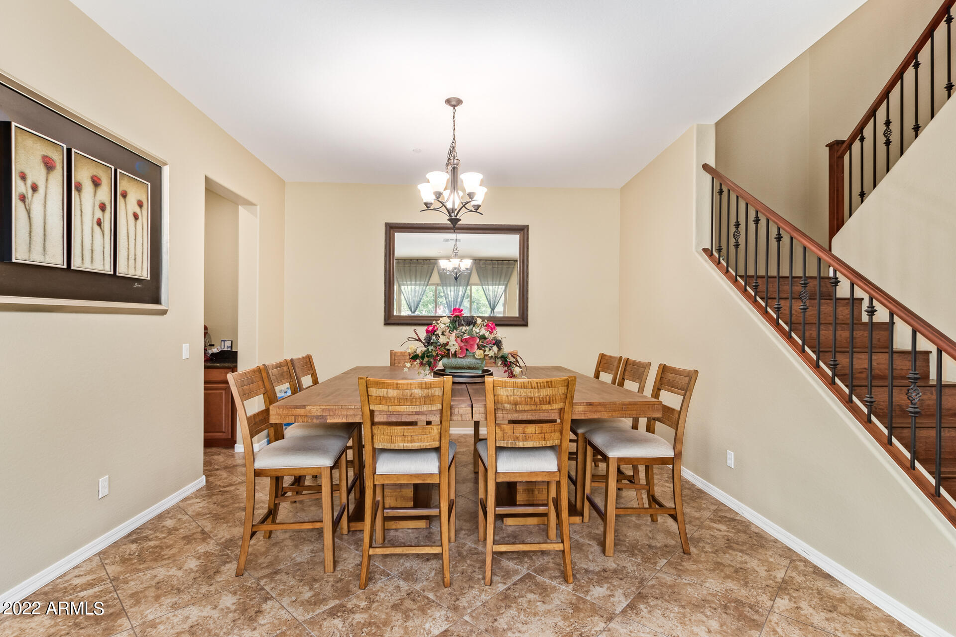 882 E Parkview Drive