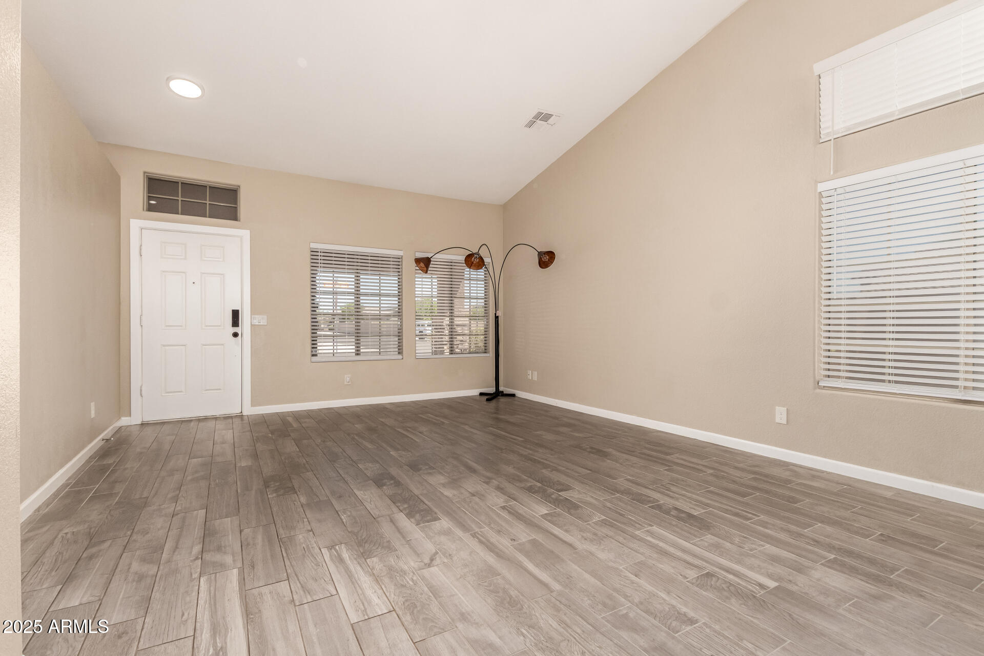 13405 W LISBON Lane
