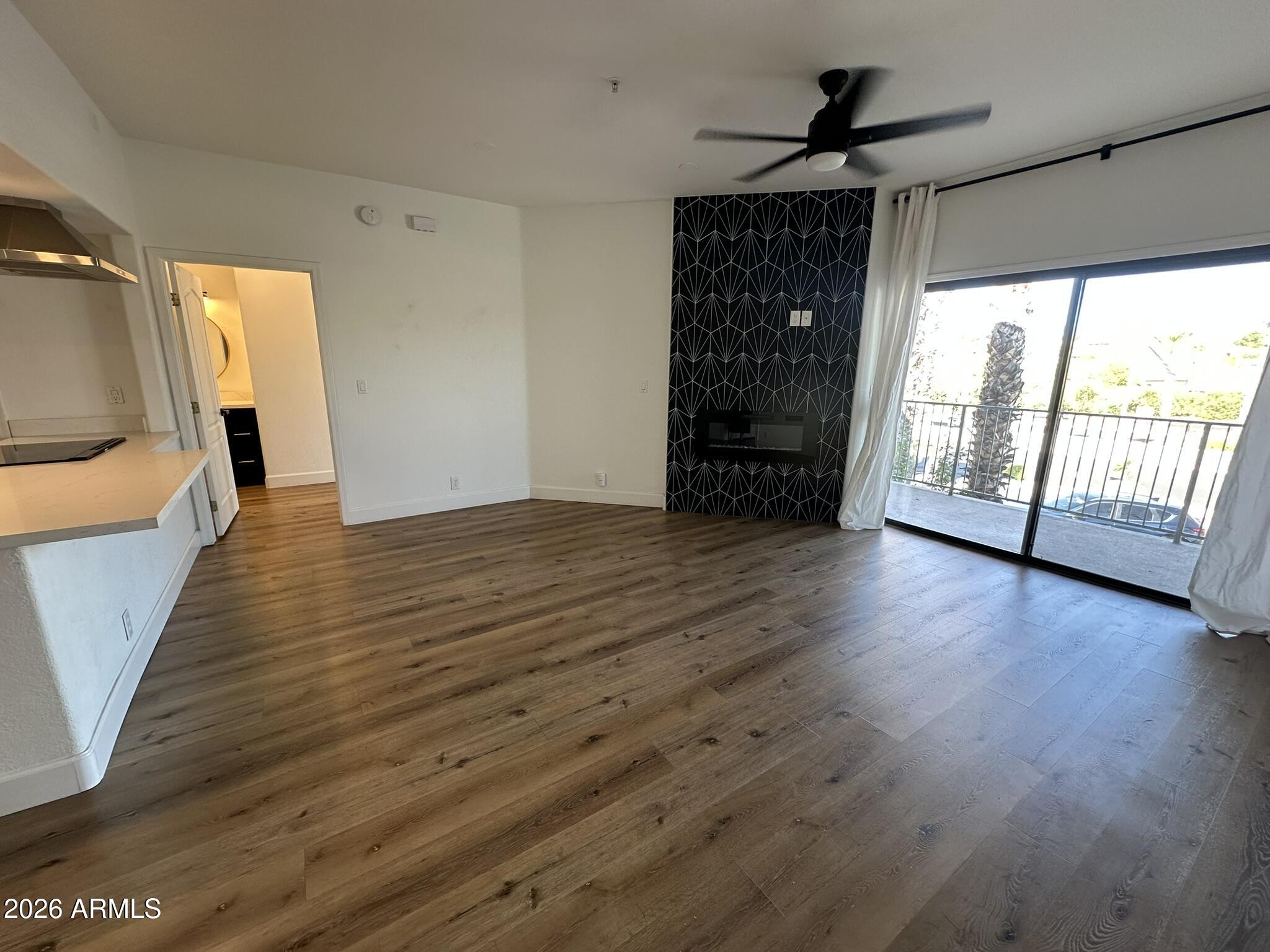 10401 N SAGUARO Boulevard 214