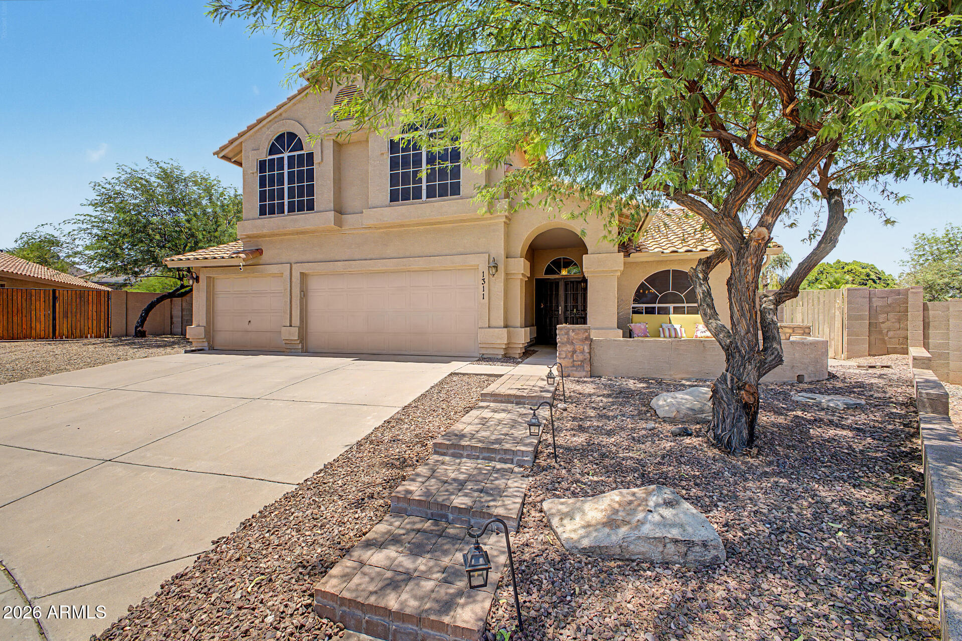 1311 E GRANDVIEW Road
