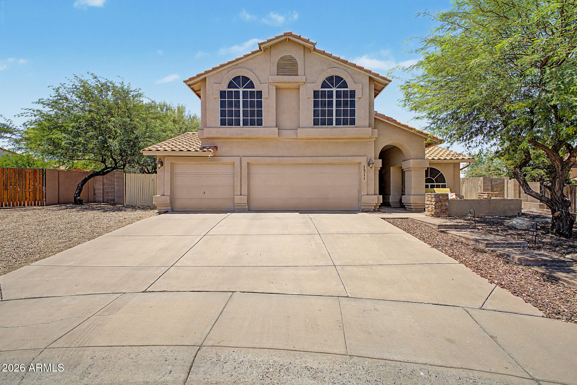 1311 E GRANDVIEW Road