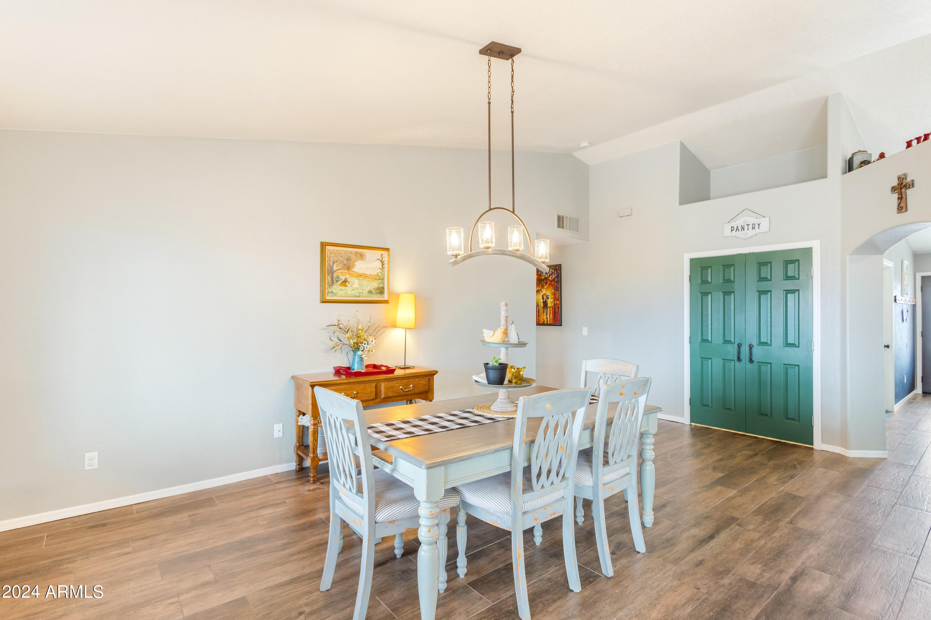MOUNTAIN SHADOWS PHASE E - Residential
