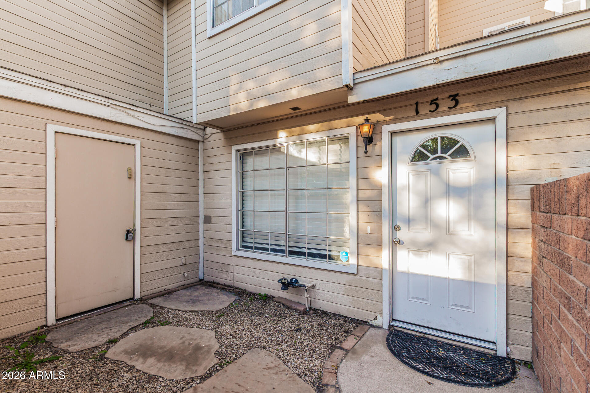 625 S WESTWOOD -- 153