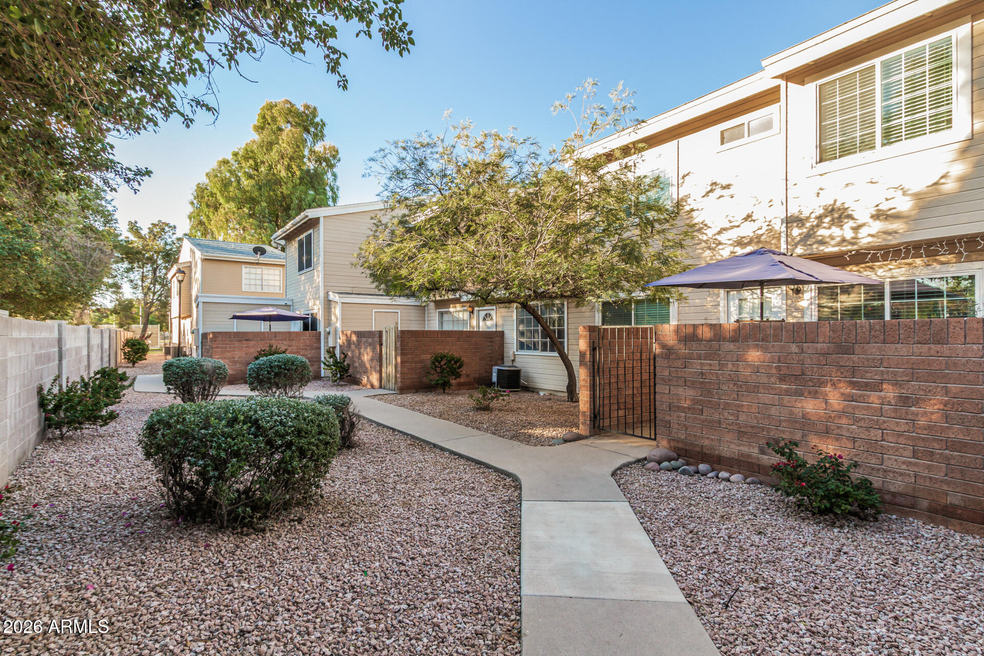 625 S WESTWOOD -- 153