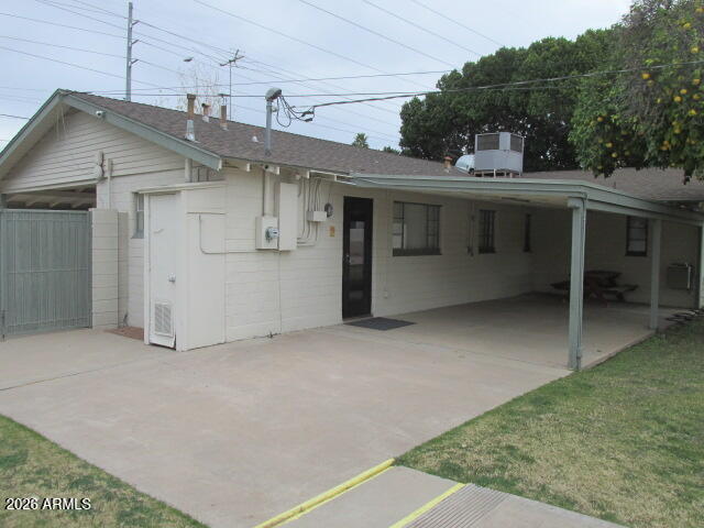 925 E University Drive