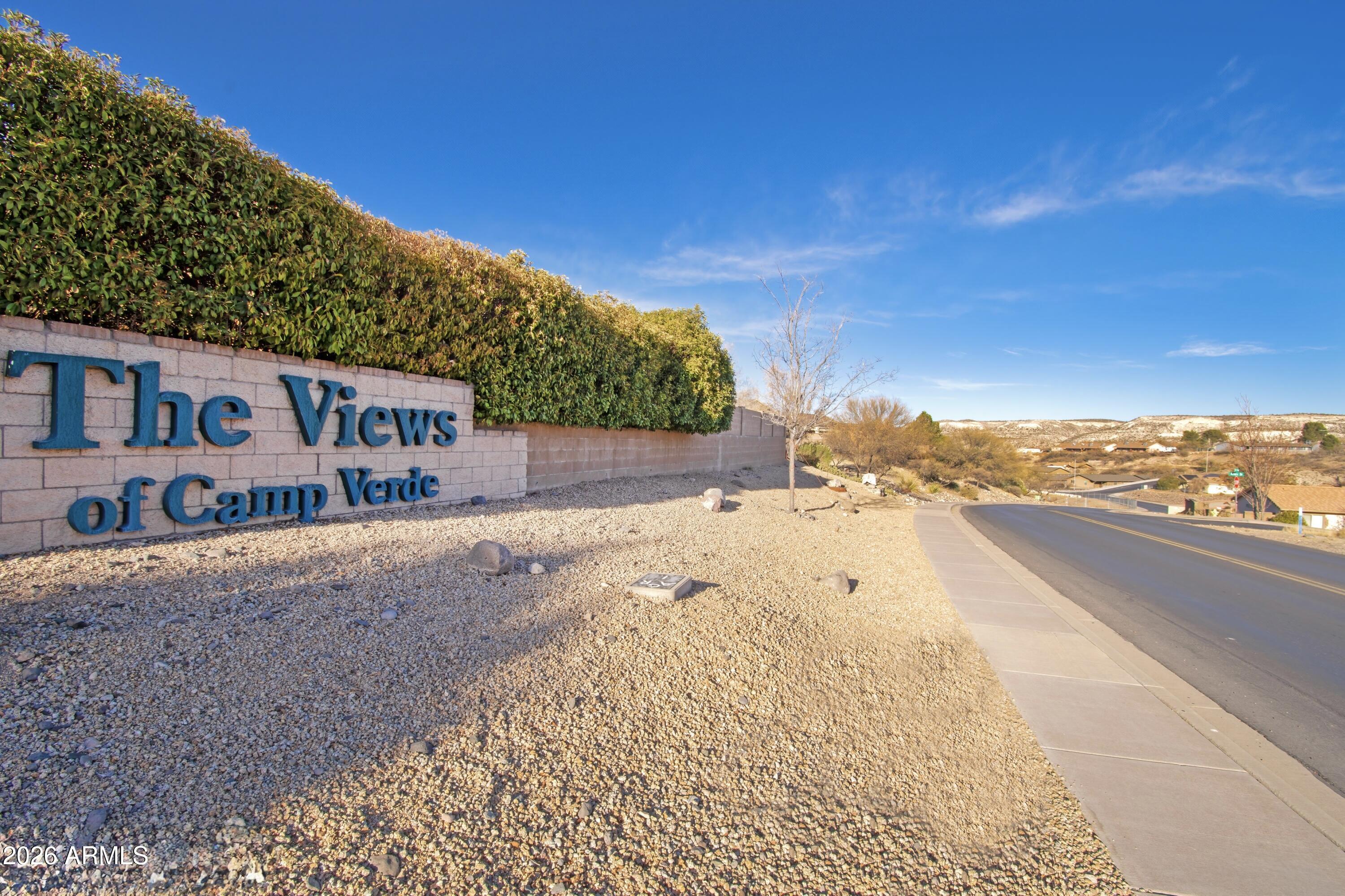 VERDE CLIFFS - Residential
