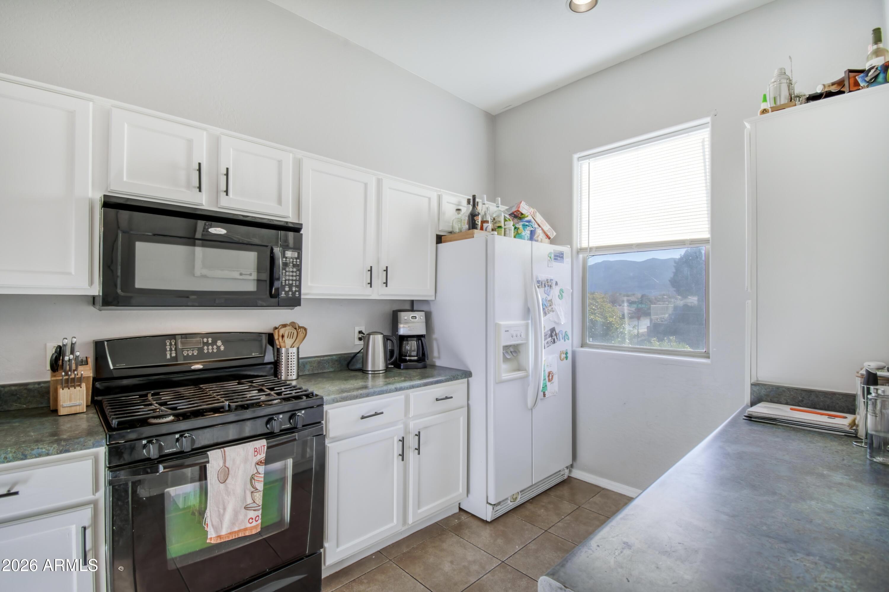 VERDE CLIFFS - Residential