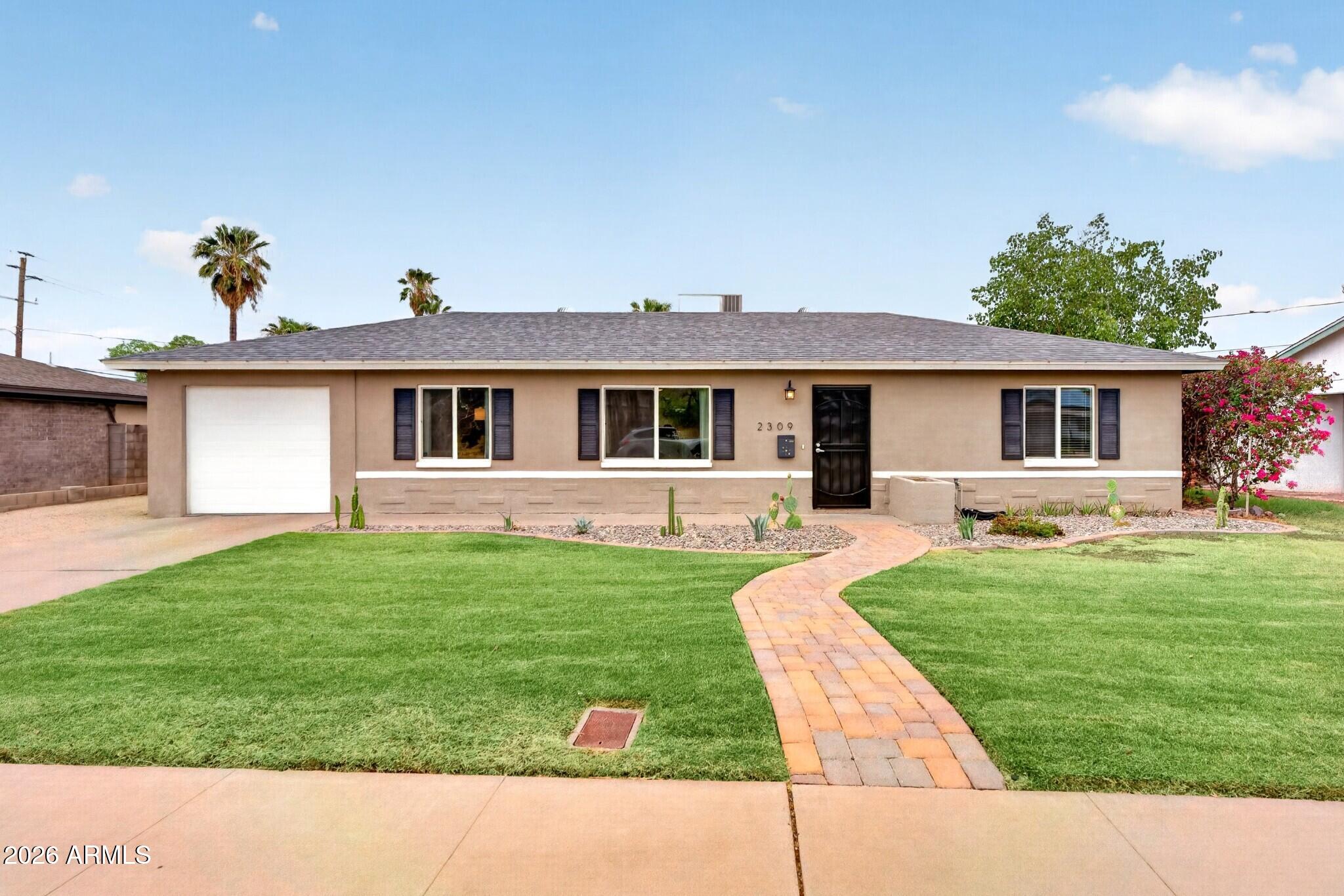 2309 W FLOWER Street