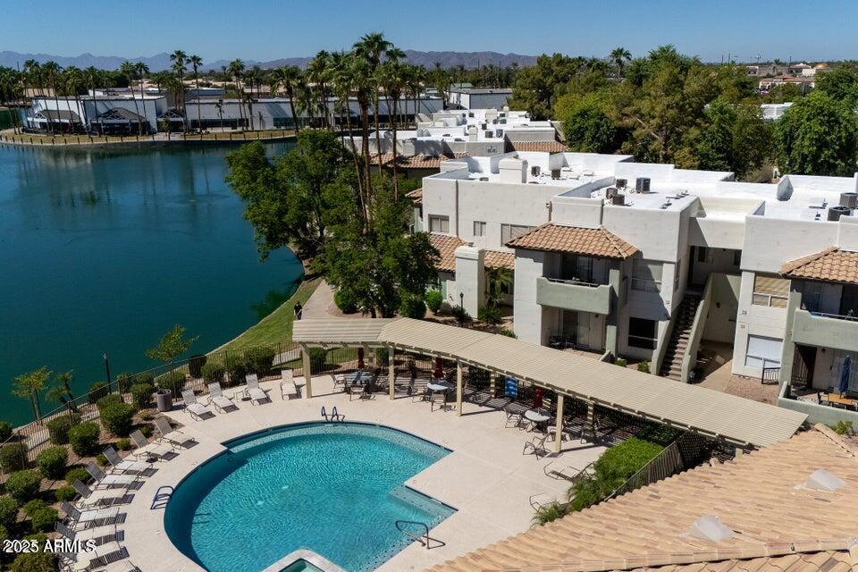 LAKESHORE AT ANDERSEN SPRINGS CONDOMINIUM - Residential