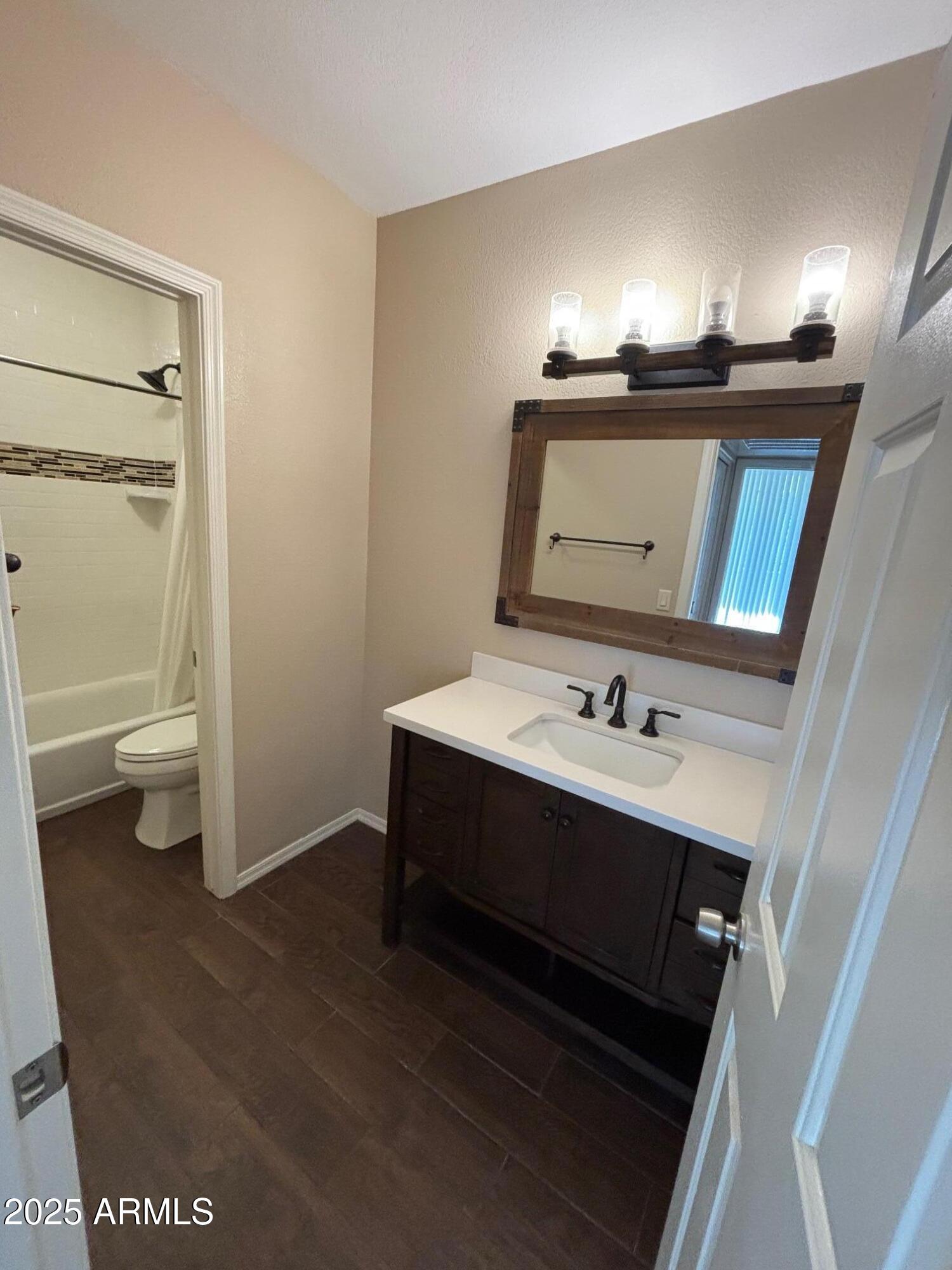 LAKESHORE AT ANDERSEN SPRINGS CONDOMINIUM - Residential
