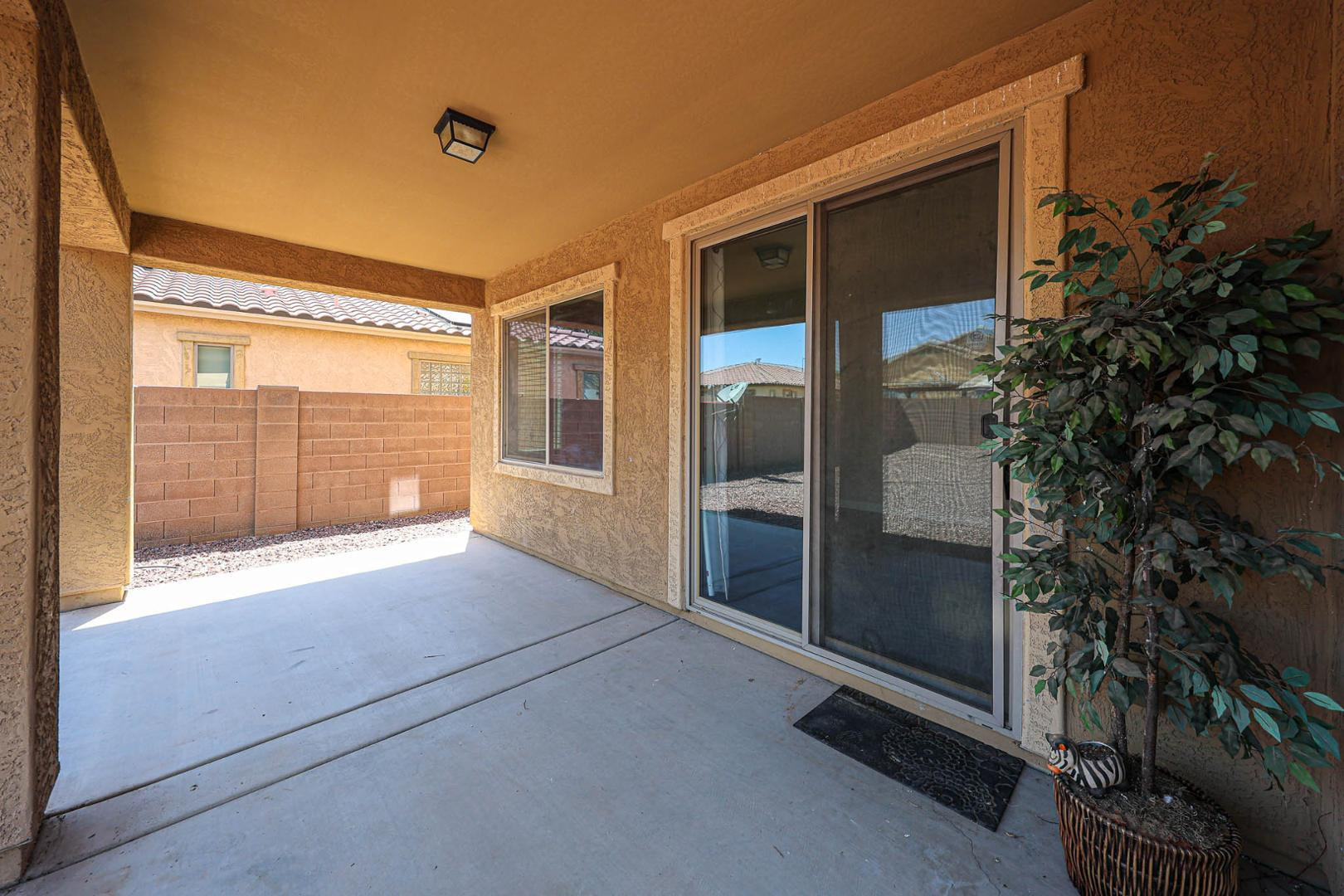 16982 W Rio Vista Lane