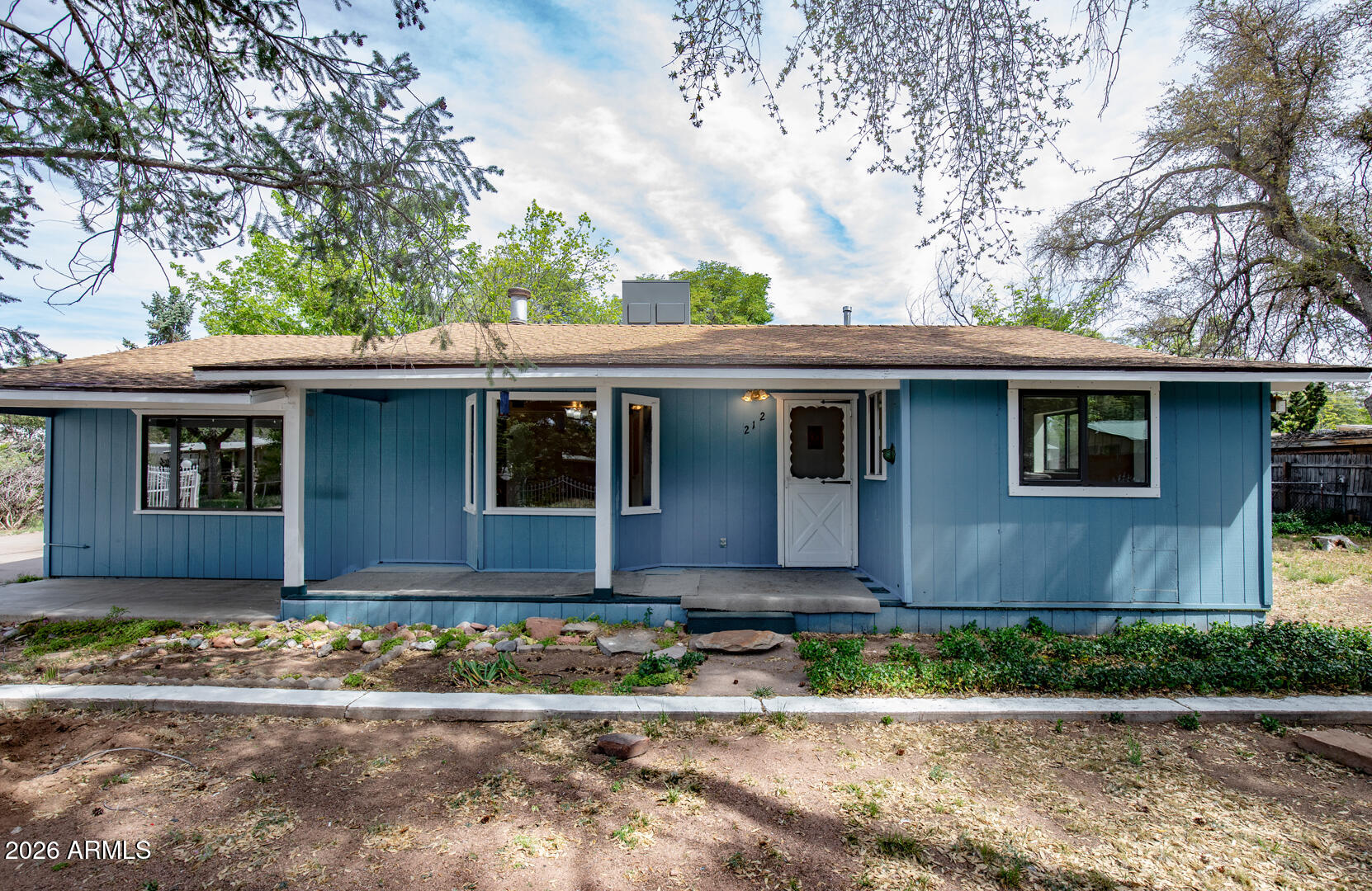 212 E MCKAMEY Street