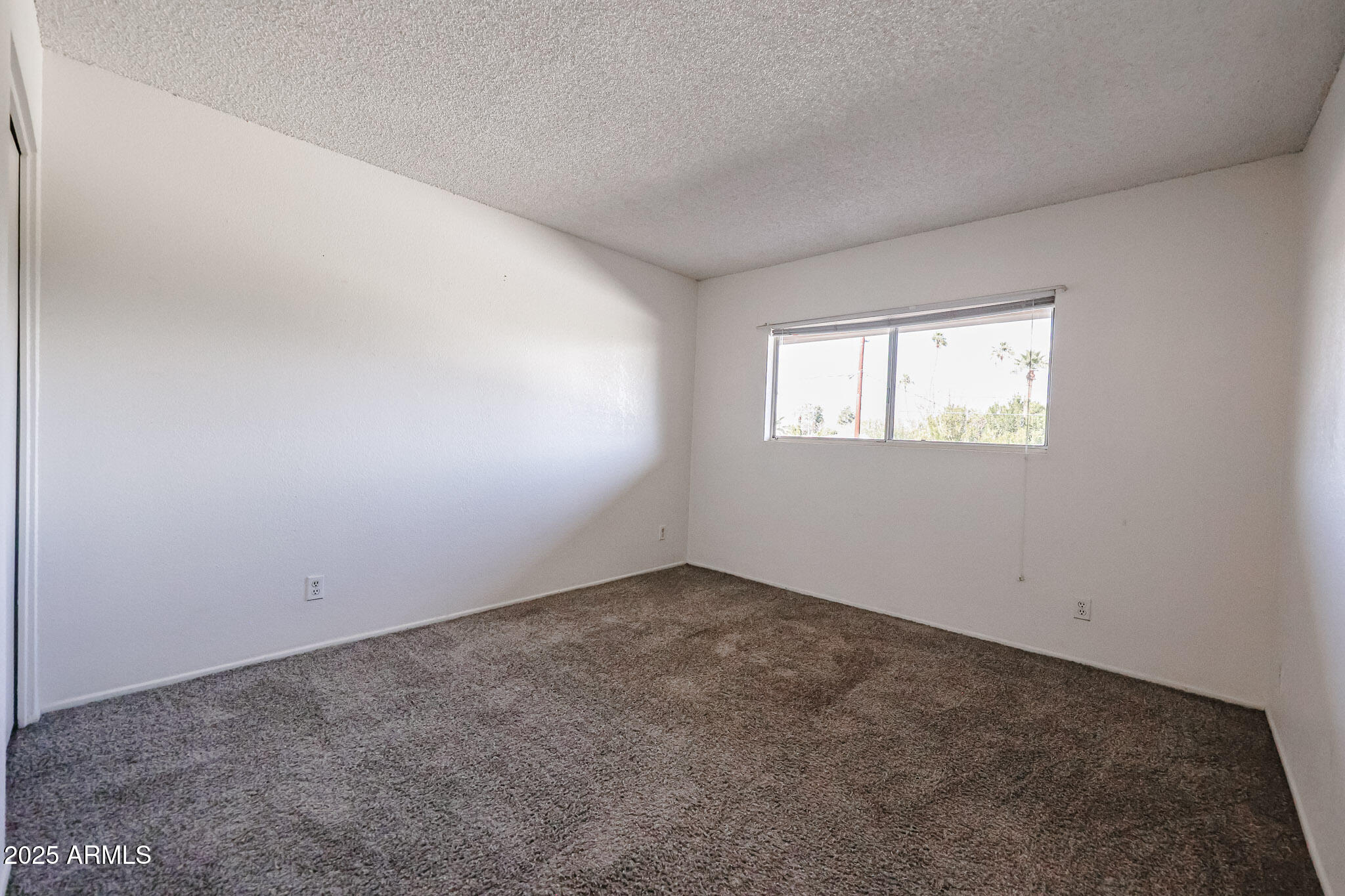 Scottsdale, Arizona 85250, United States, 2 Bedrooms Bedrooms, ,2 BathroomsBathrooms,Residential,Active,84764