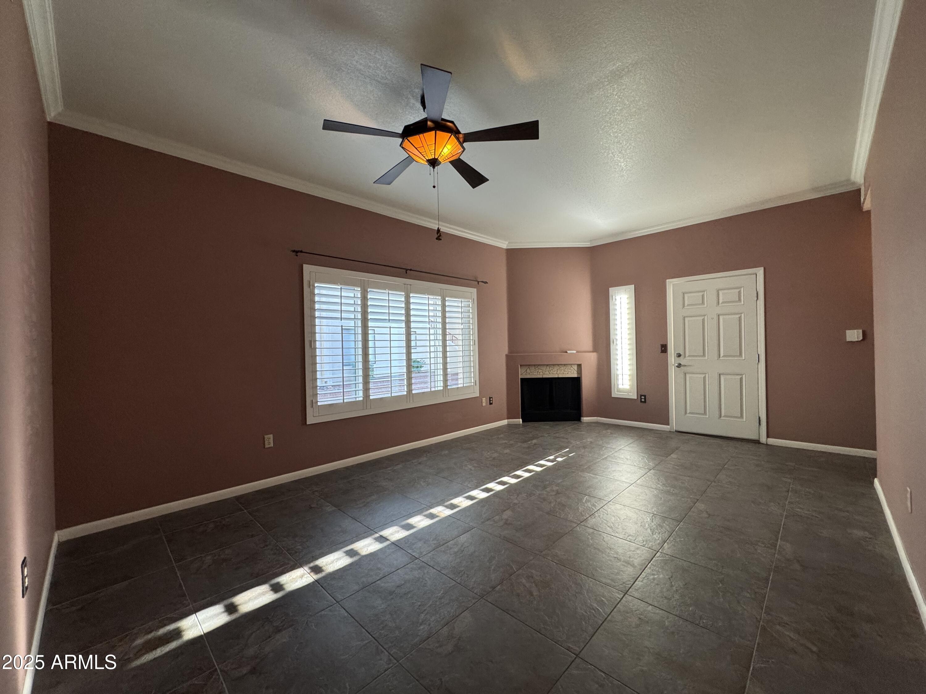 750 E NORTHERN Avenue 1104