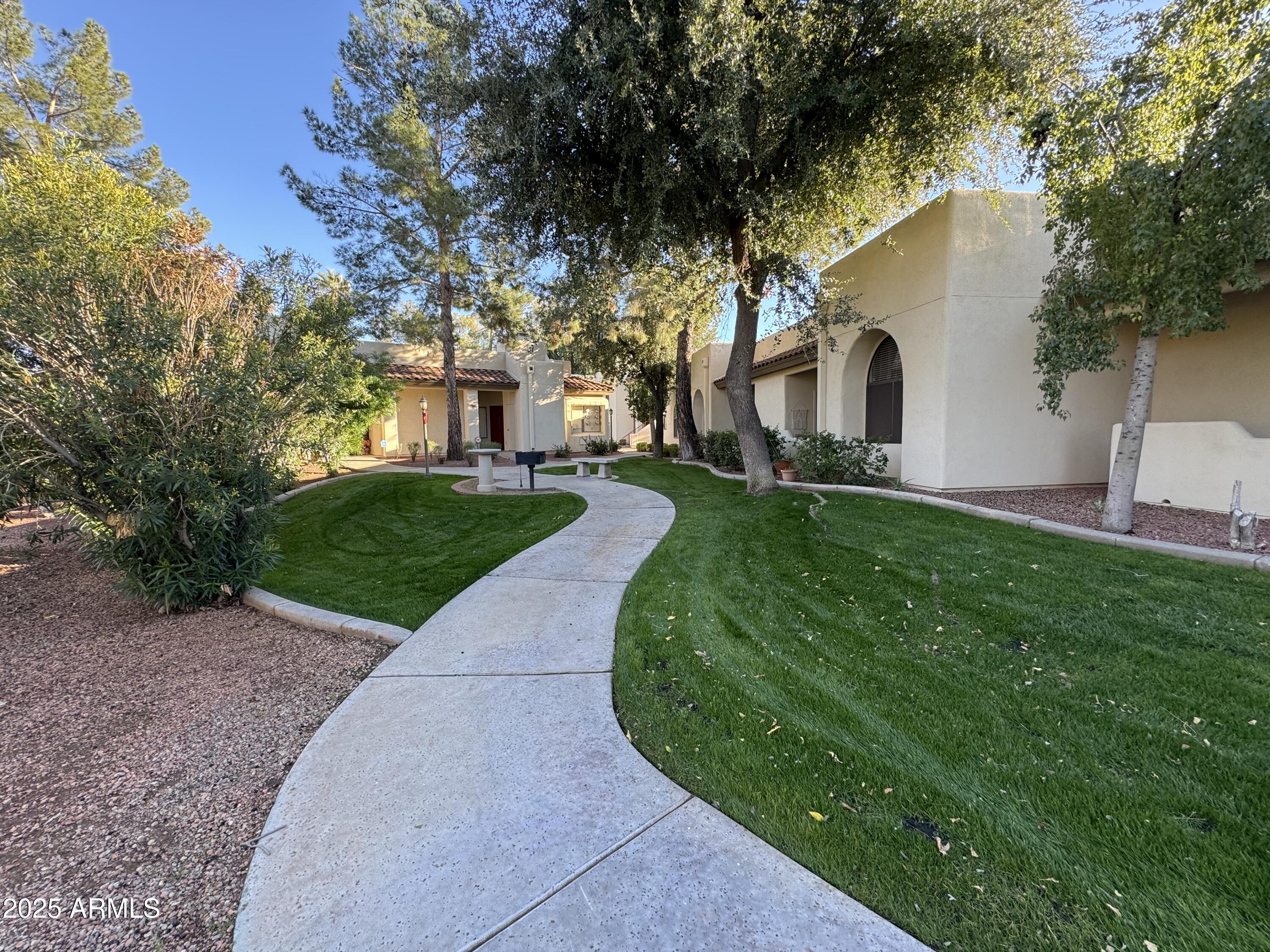 750 E NORTHERN Avenue 1104