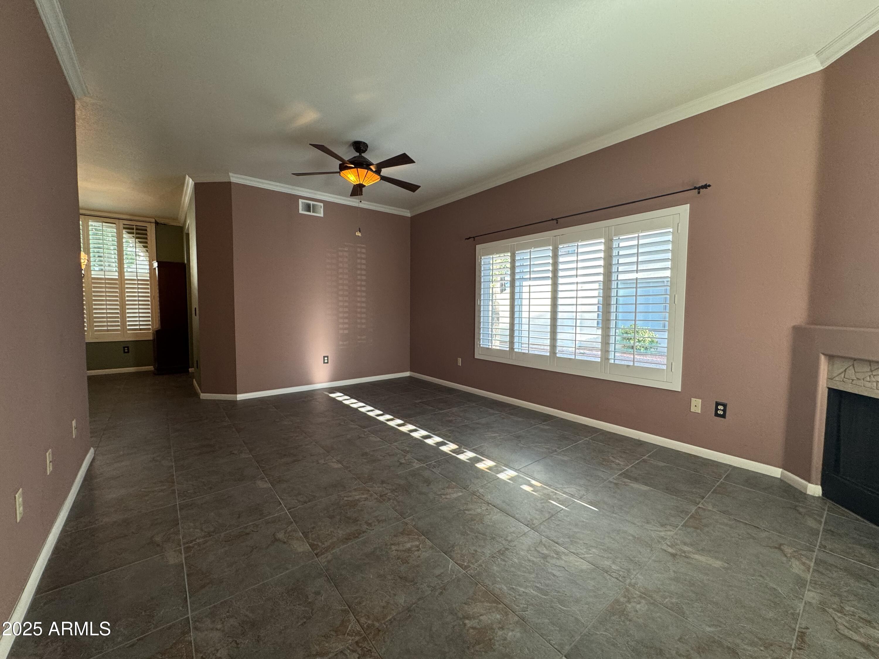 750 E NORTHERN Avenue 1104