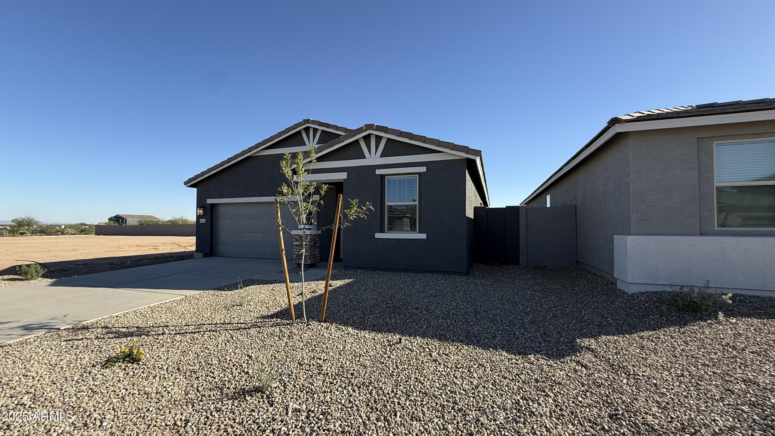 47425 W KENNER Drive