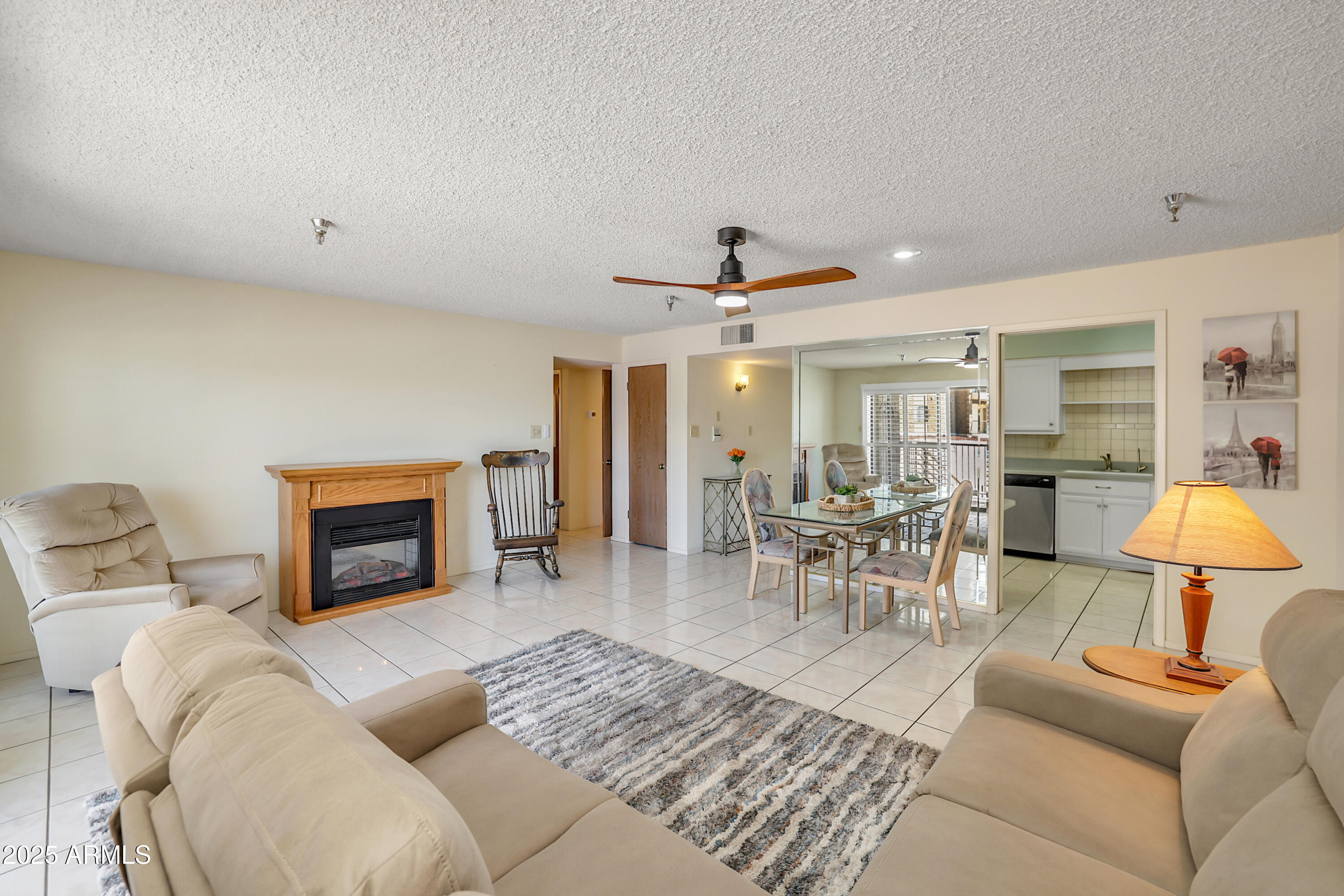 453 S PARKCREST -- 416