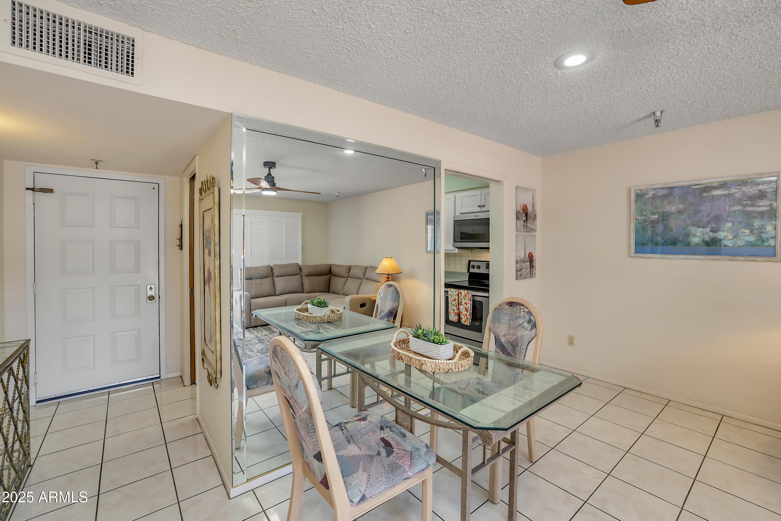 453 S PARKCREST -- 416
