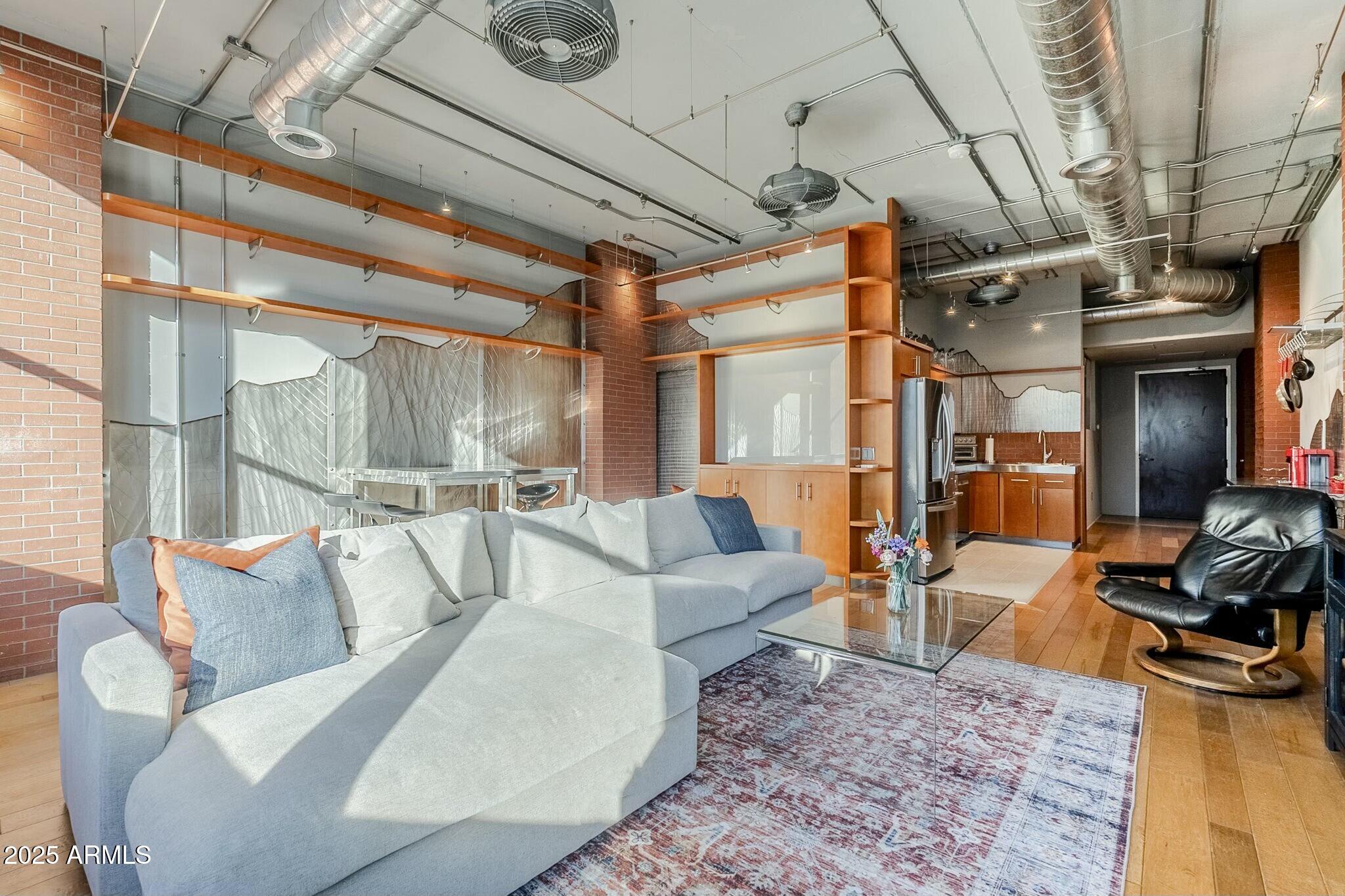 21 E 6TH Street 311