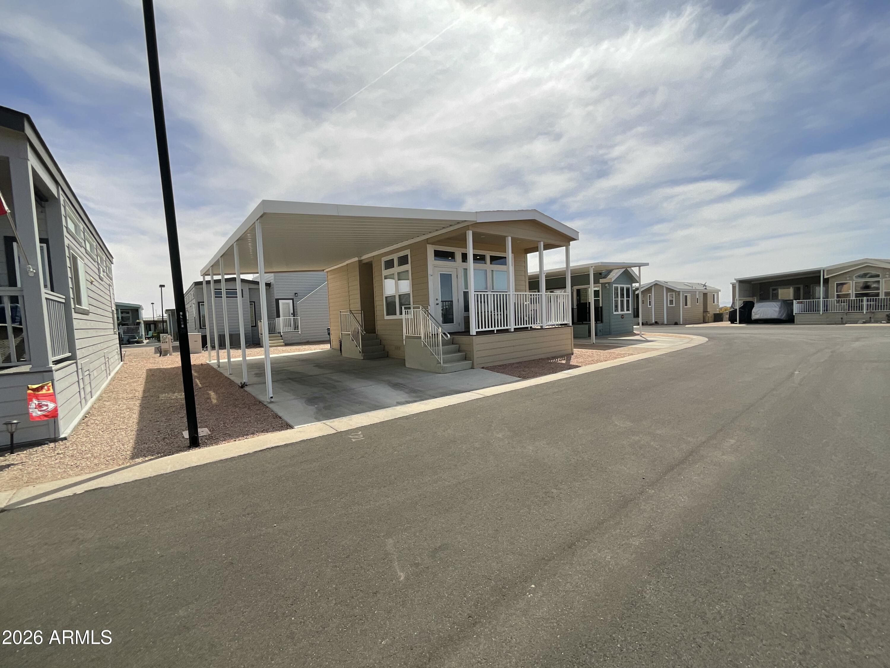 6601 E US HIGHWAY 60 -- 580