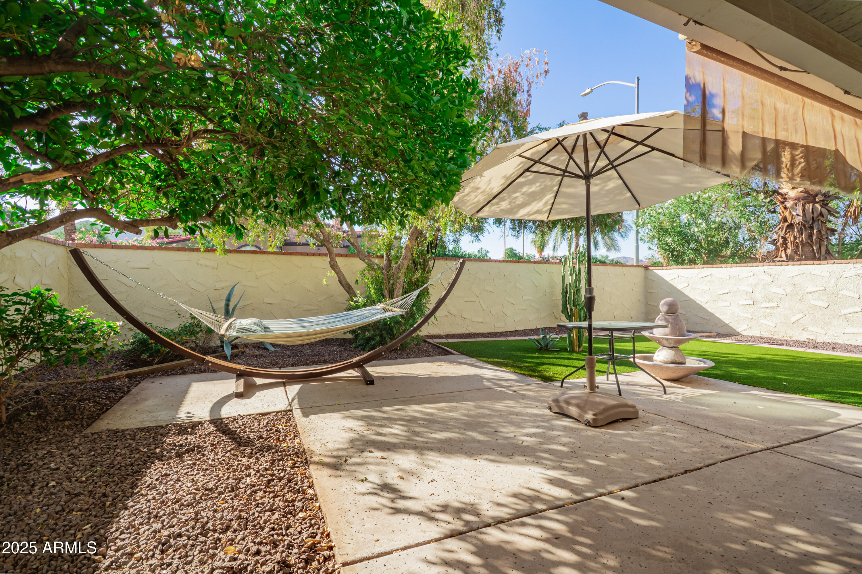 Paradise Valley, Arizona 85253, United States, 2 Bedrooms Bedrooms, ,2 BathroomsBathrooms,Residential,Active,229459