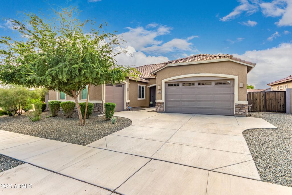 Photo of 23980 S 217th Way, Queen Creek, AZ 85142 (MLS # 6937426)