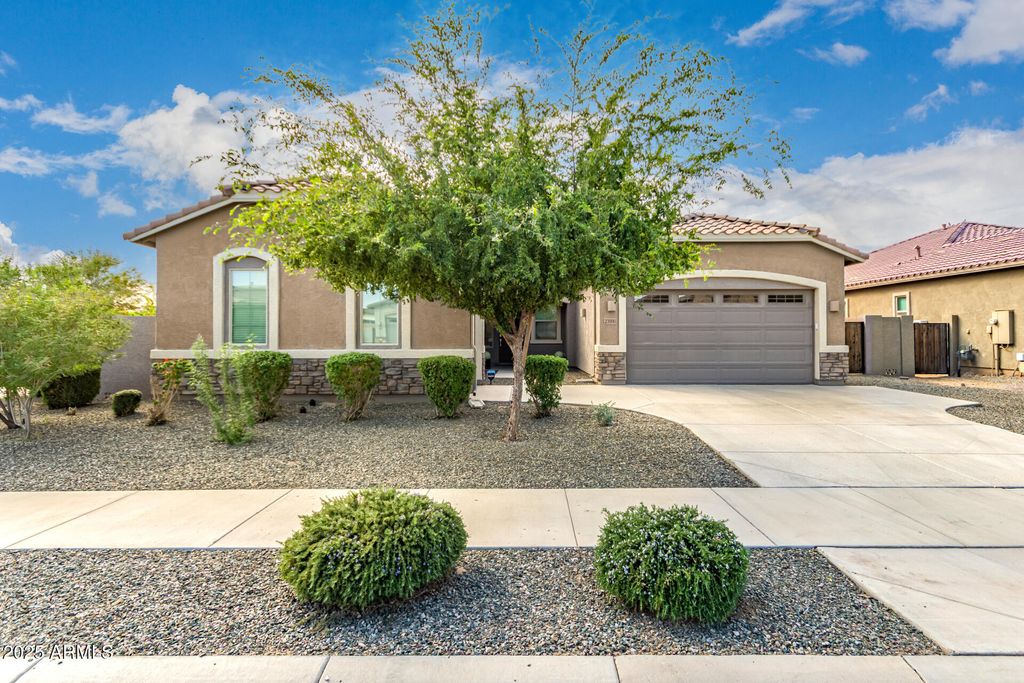 Photo of 23980 S 217th Way, Queen Creek, AZ 85142 (MLS # 6937426)