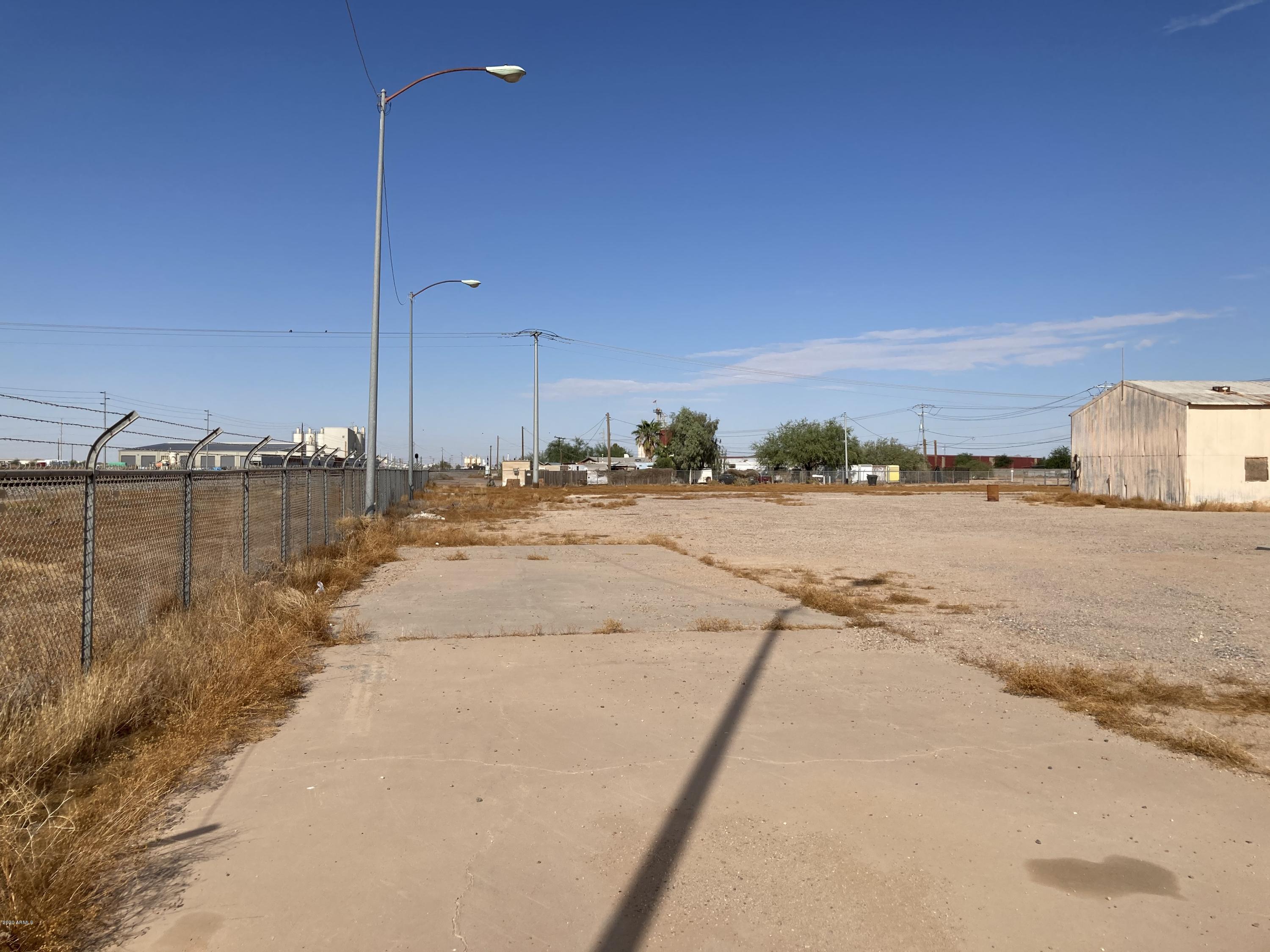 735 W 1ST Street