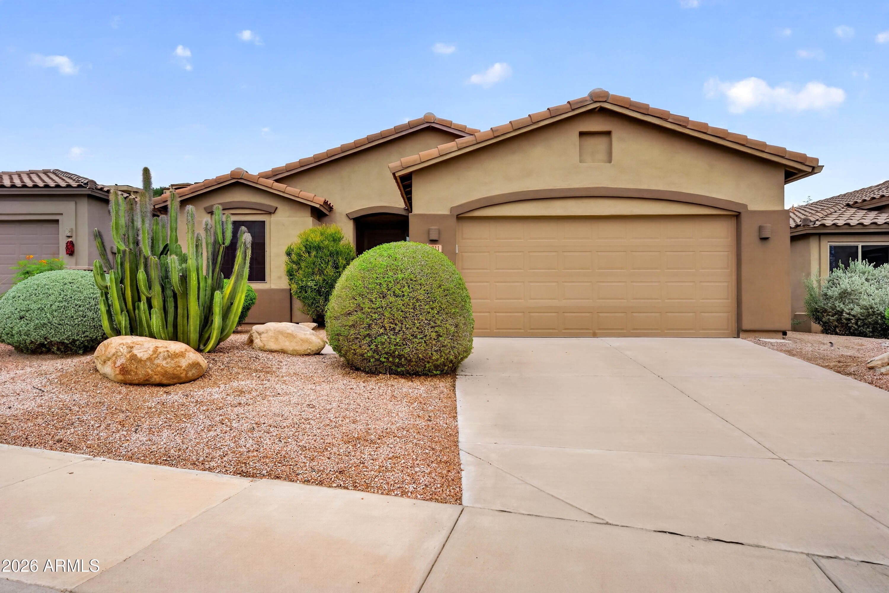 9811 N DESERT ROSE Drive