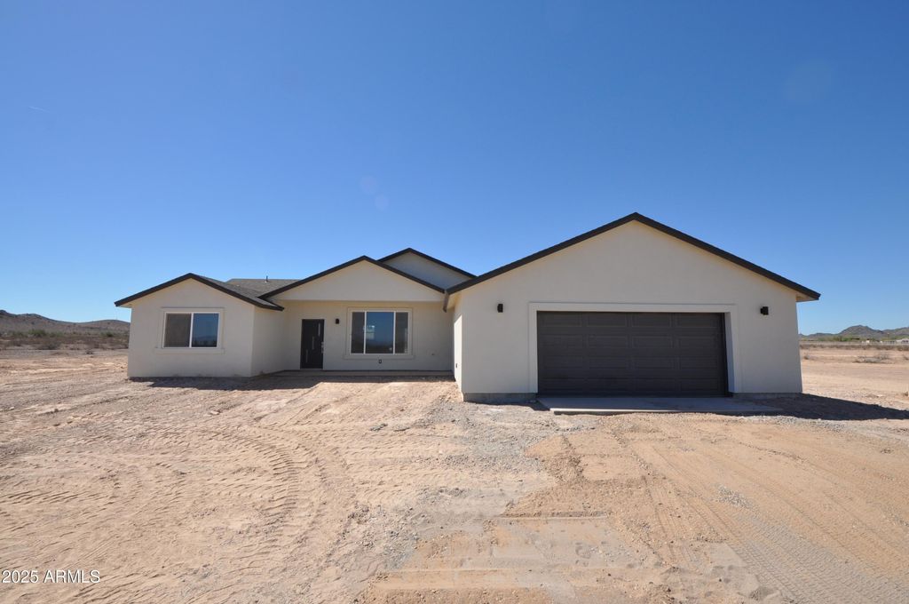 Photo of 1592 N 431st Avenue, Tonopah, AZ 85354 (MLS # 6930856)