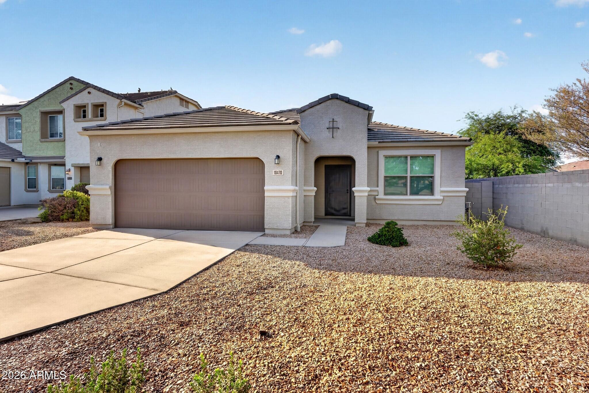 10470 E MARIGOLD Lane