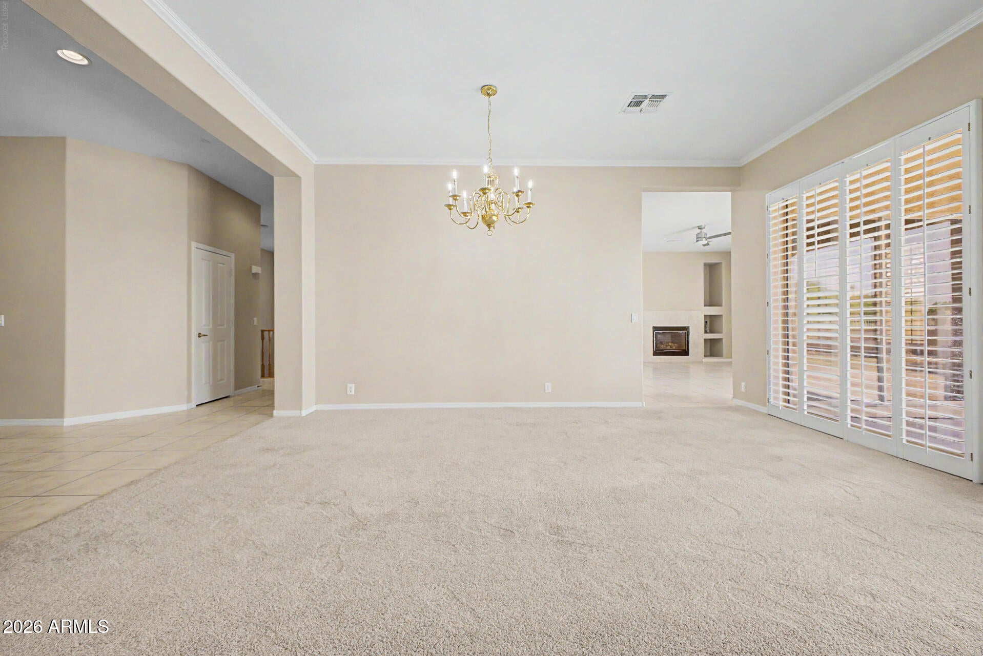 1414 N ROBIN Lane