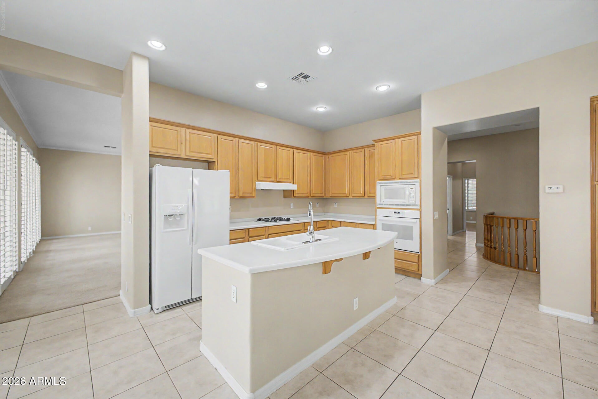 1414 N ROBIN Lane