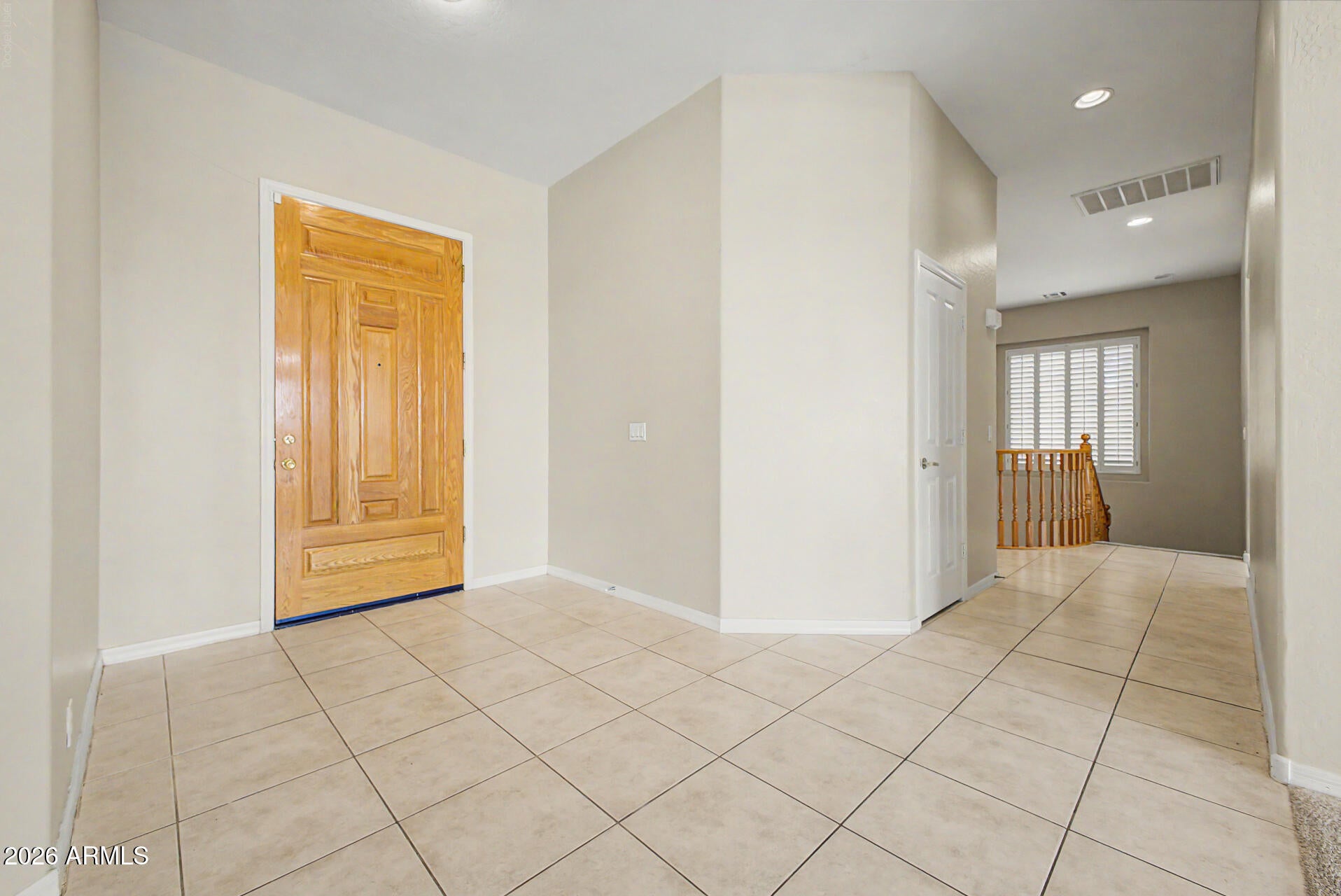 1414 N ROBIN Lane