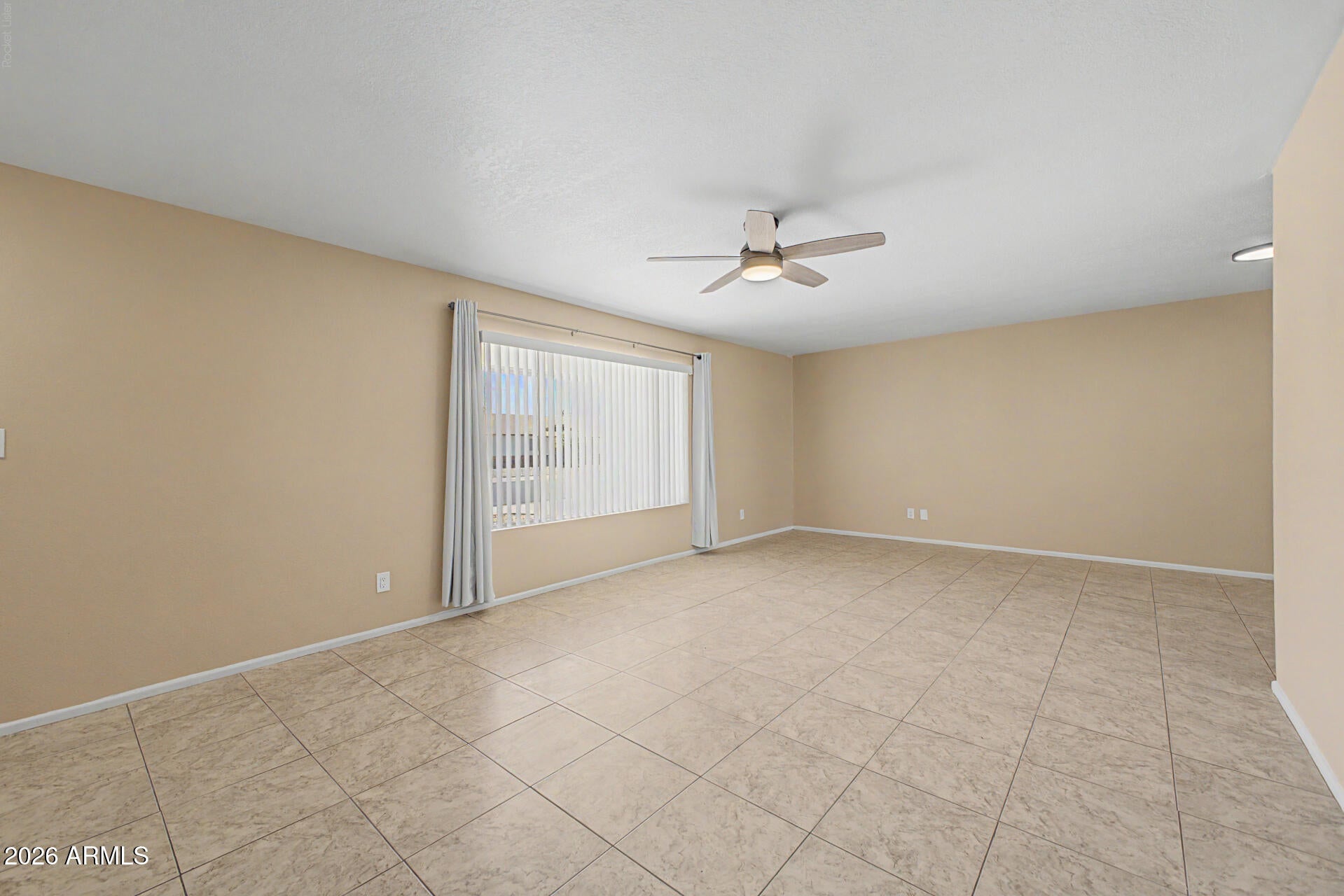 1324 W 12TH Street