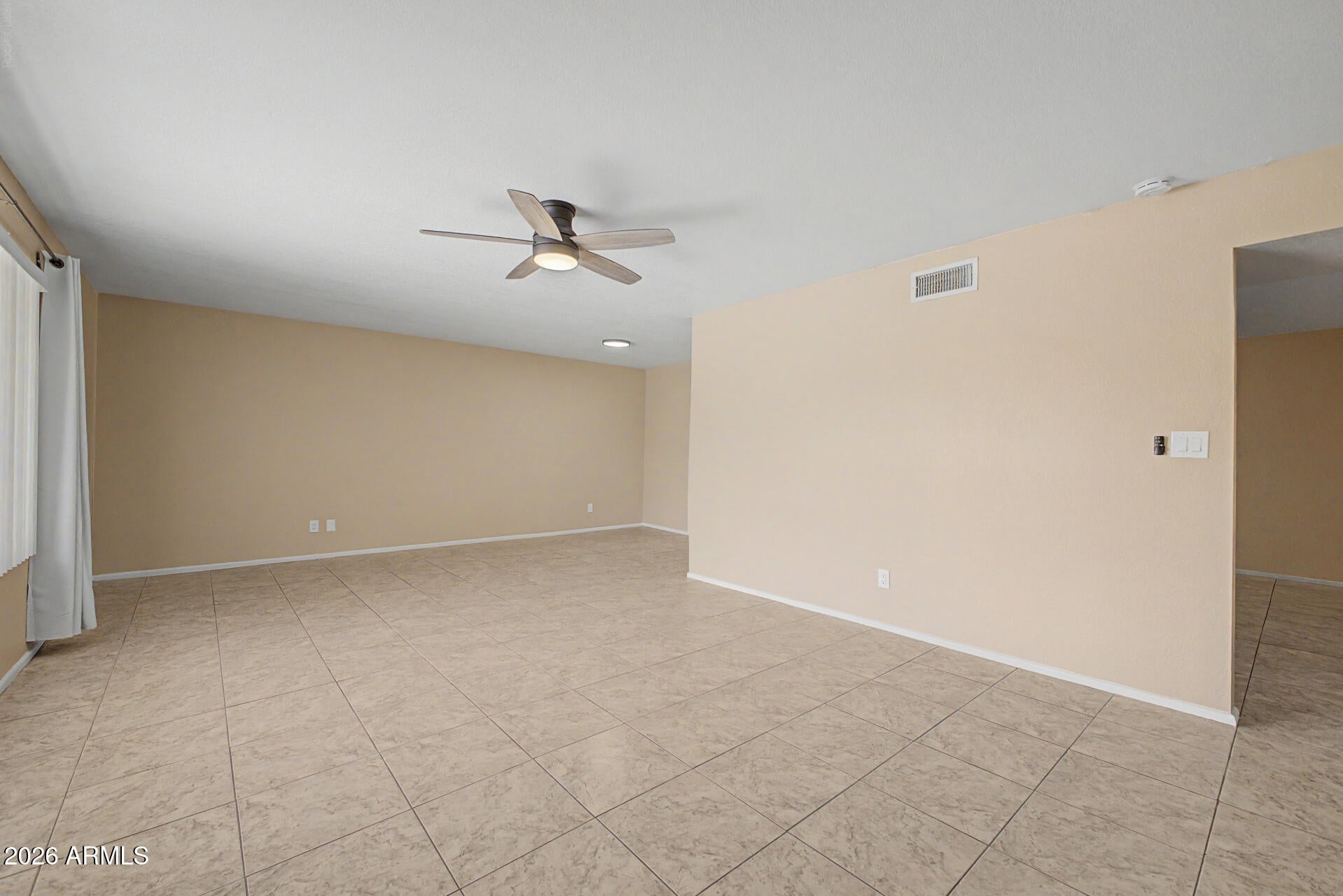1324 W 12TH Street