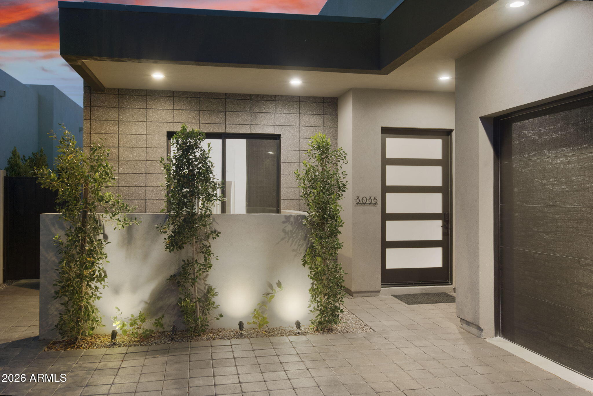 3035 E COOLIDGE Street