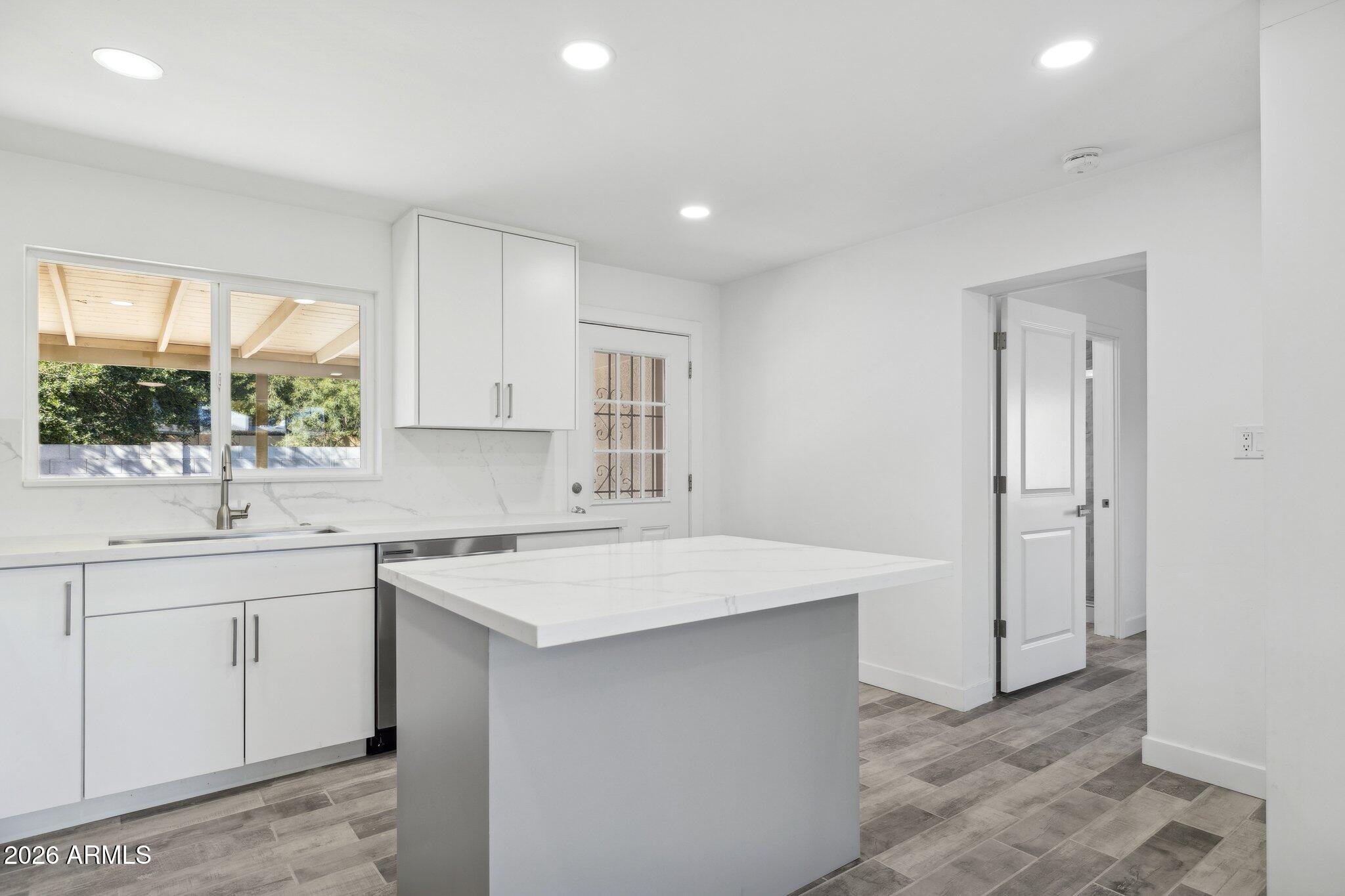 4144 N 36TH Street N