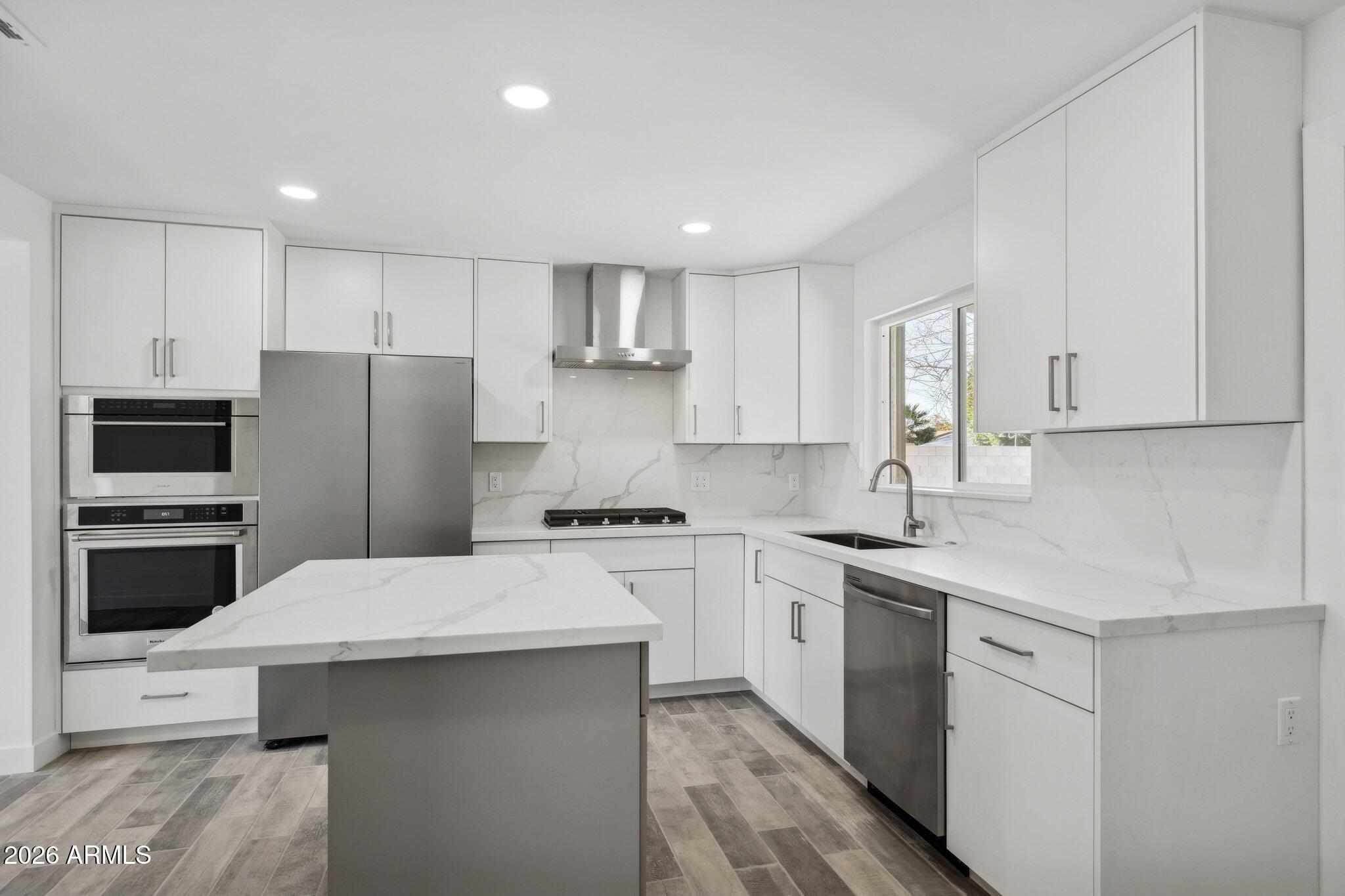 4144 N 36TH Street N