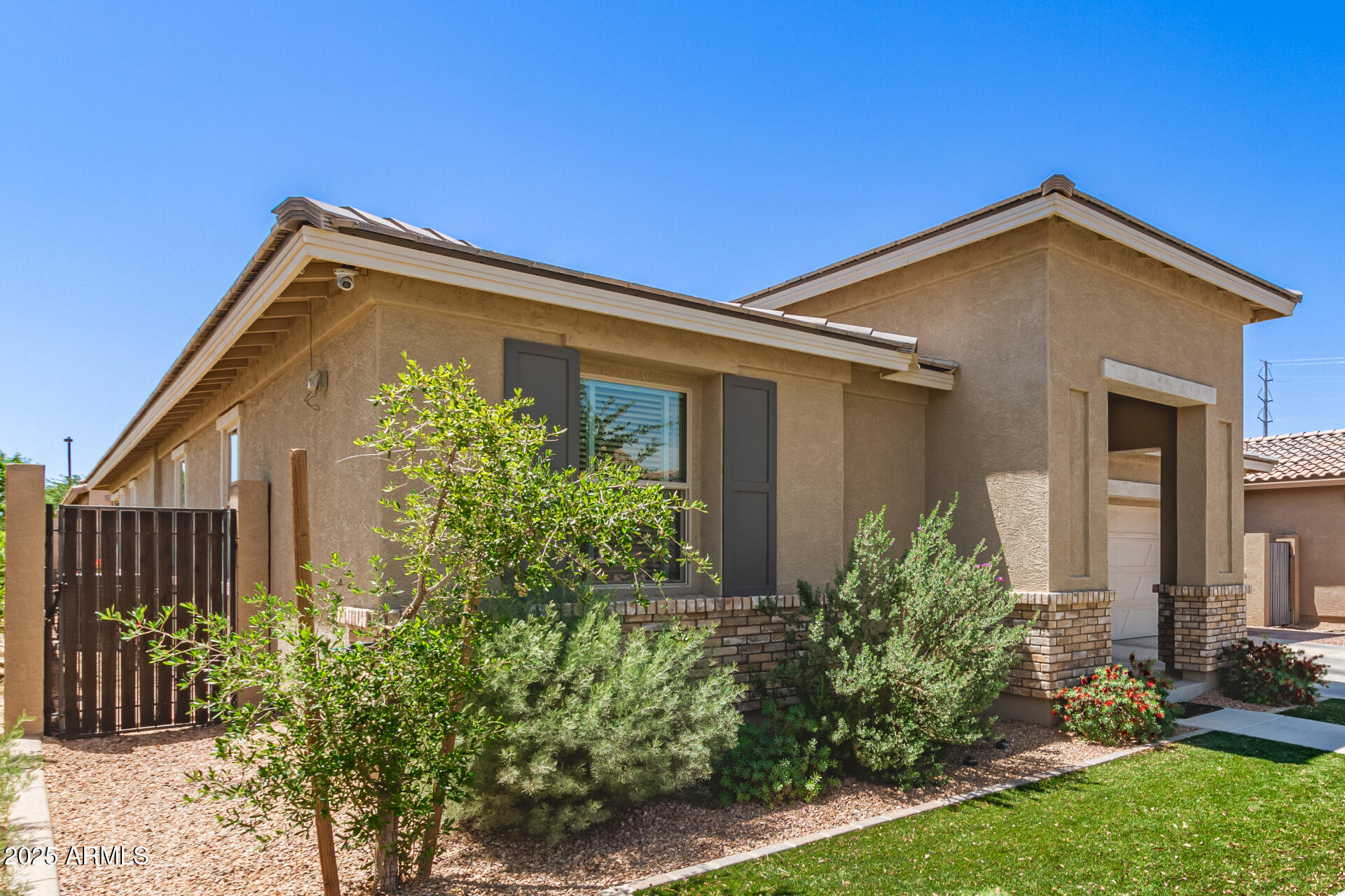 22495 E SILVER CREEK Lane