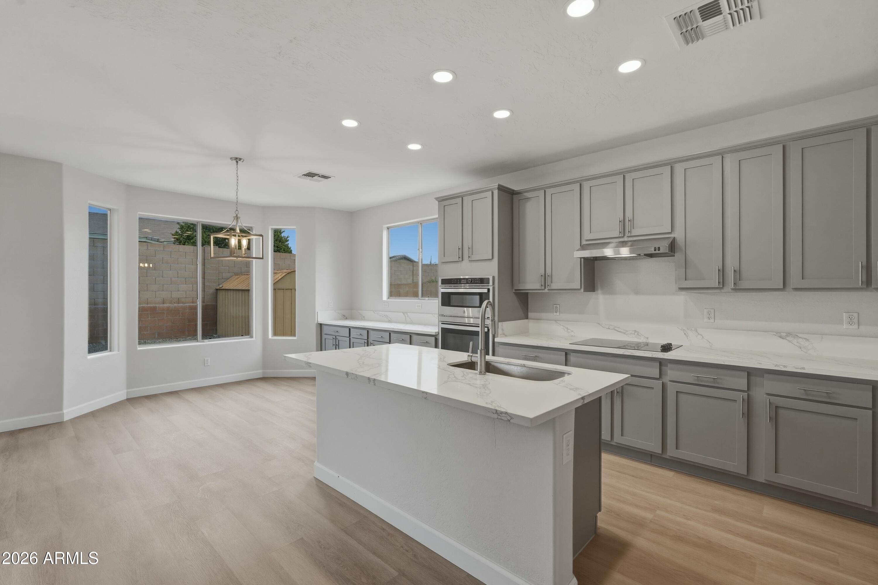 16820 W STEVENAGE Street