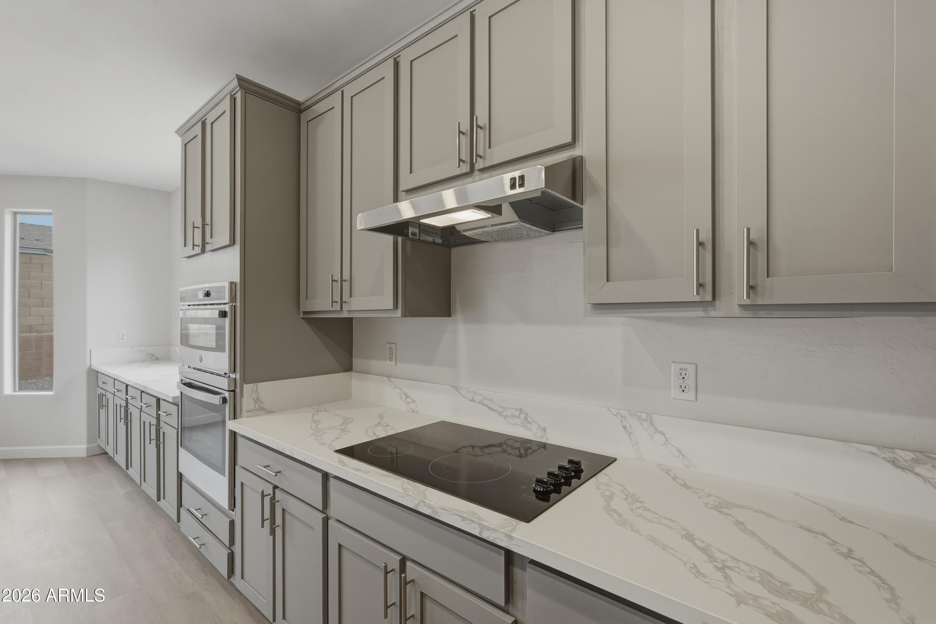 16820 W STEVENAGE Street