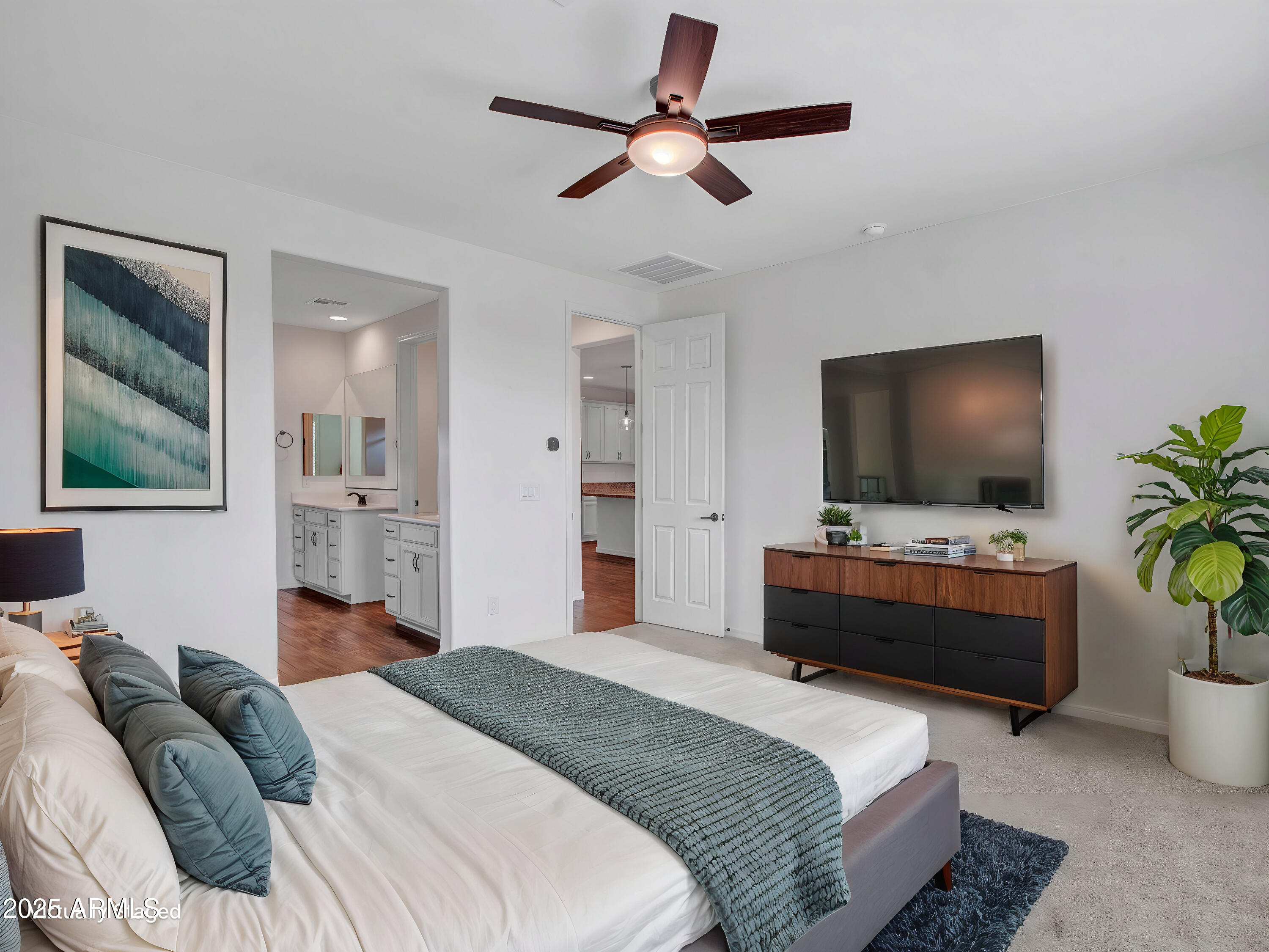 Litchfield Park, Arizona 85340, United States, 4 Bedrooms Bedrooms, ,3 BathroomsBathrooms,Residential,Pending,84619