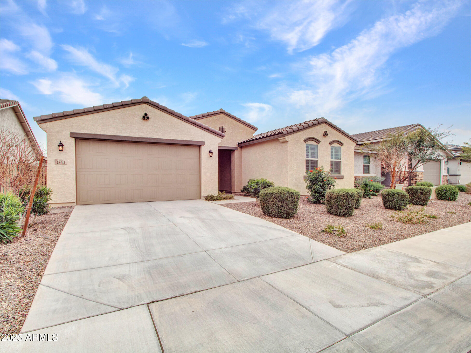 Litchfield Park, Arizona 85340, United States, 4 Bedrooms Bedrooms, ,3 BathroomsBathrooms,Residential,Pending,84619